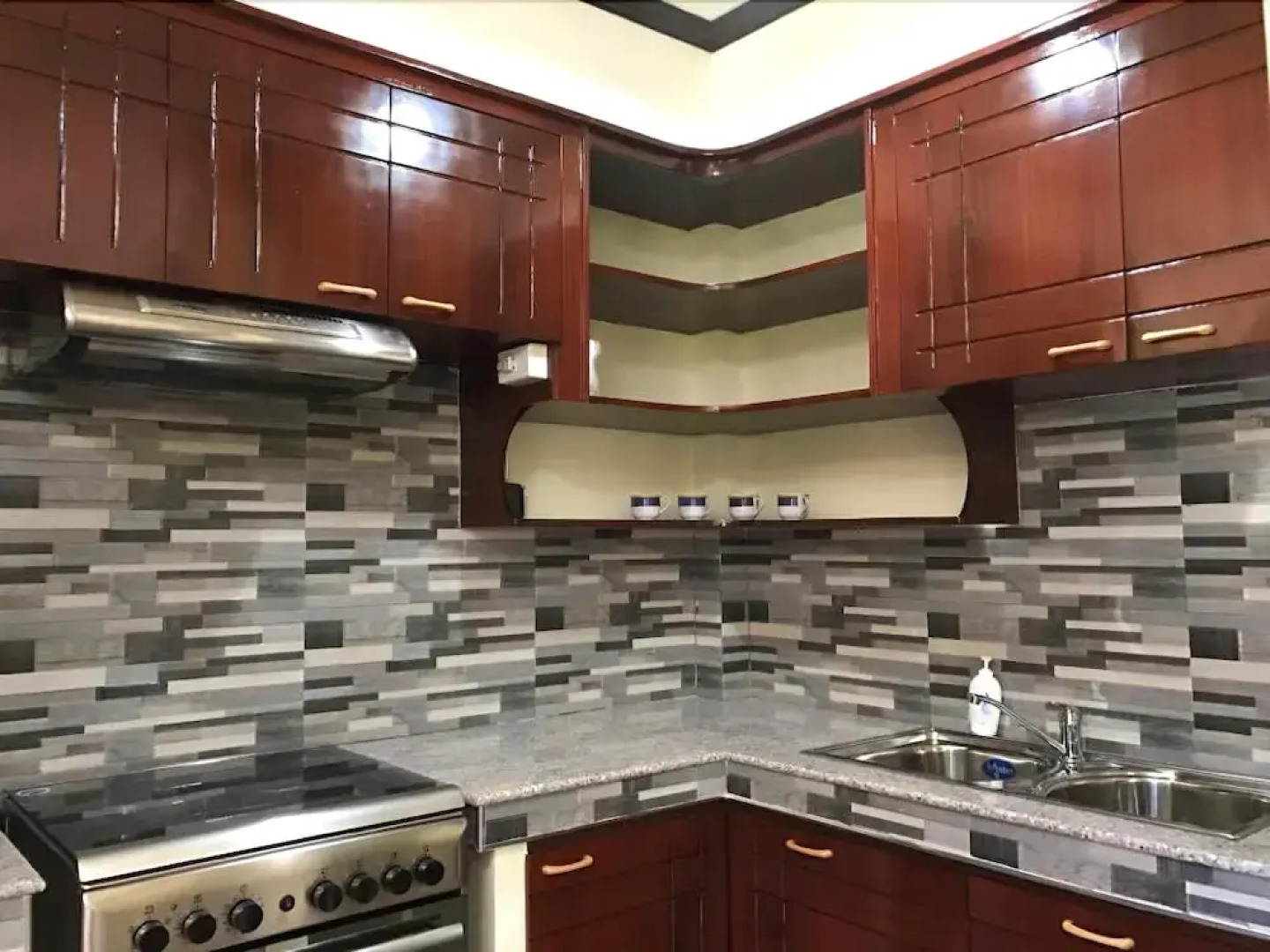 Honey Suites Dumaguete