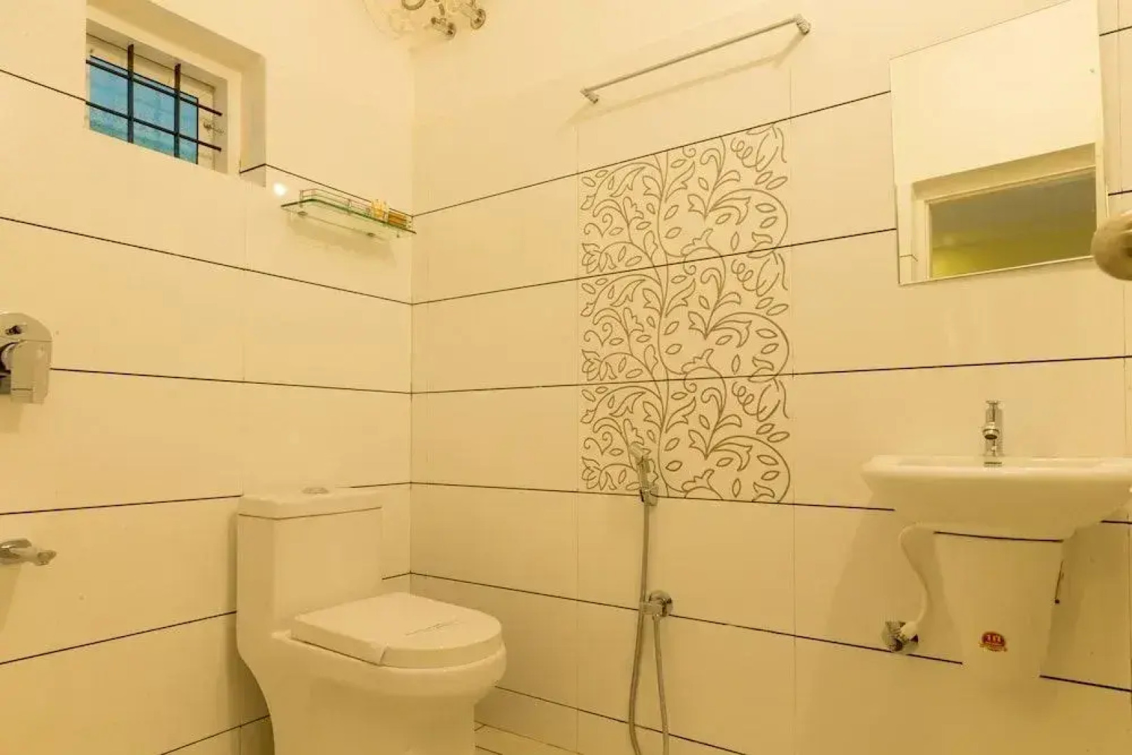 Girassol Serviced Villa