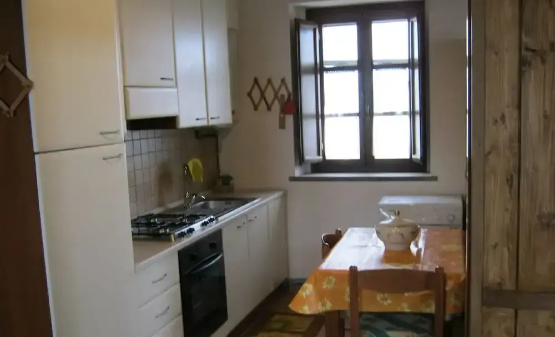 House With one Bedroom in Gualdo Tadino, With Furnished Terrace - 15 km From the Slopes