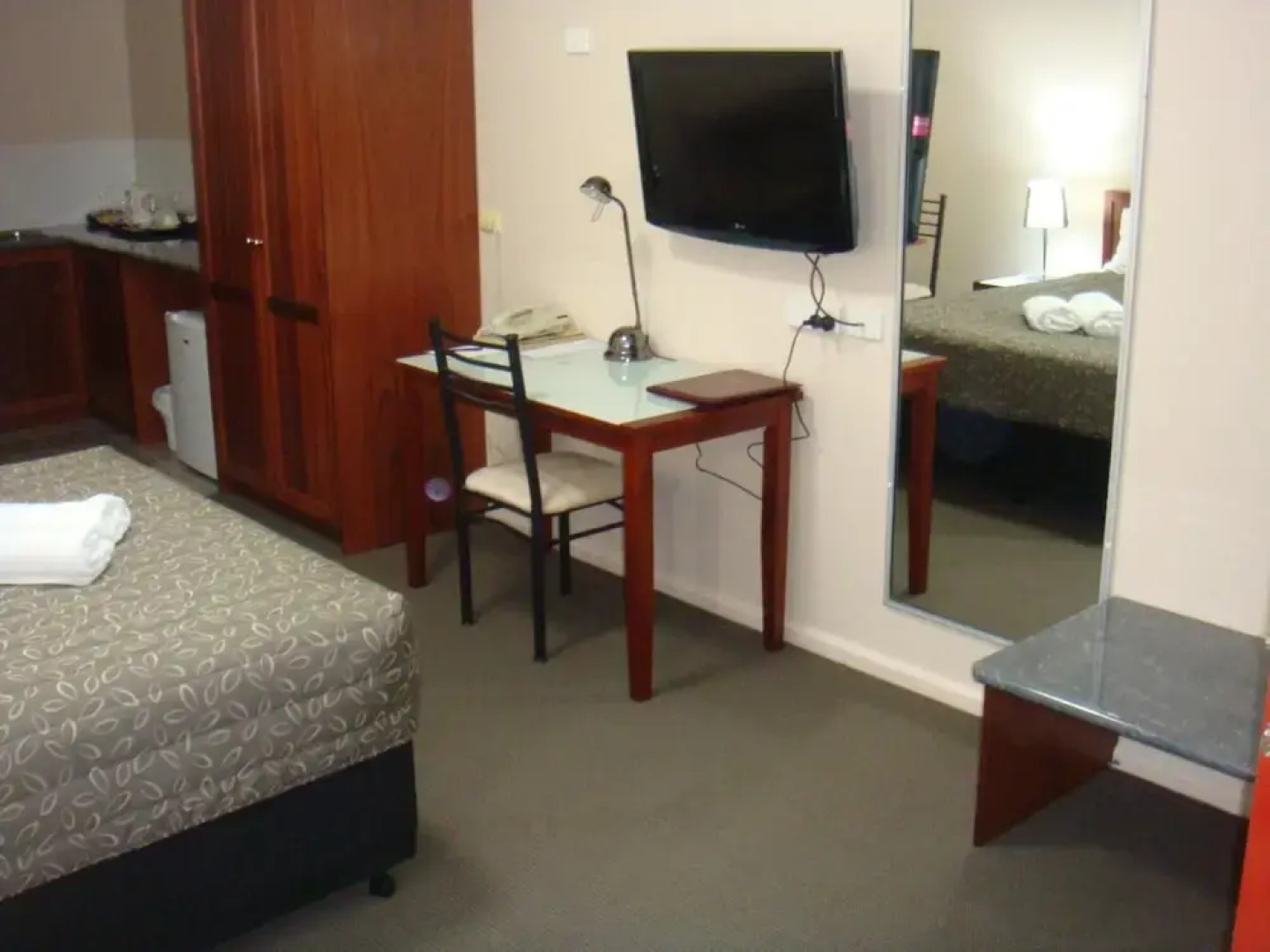 Top of the Town Motel & Apartments