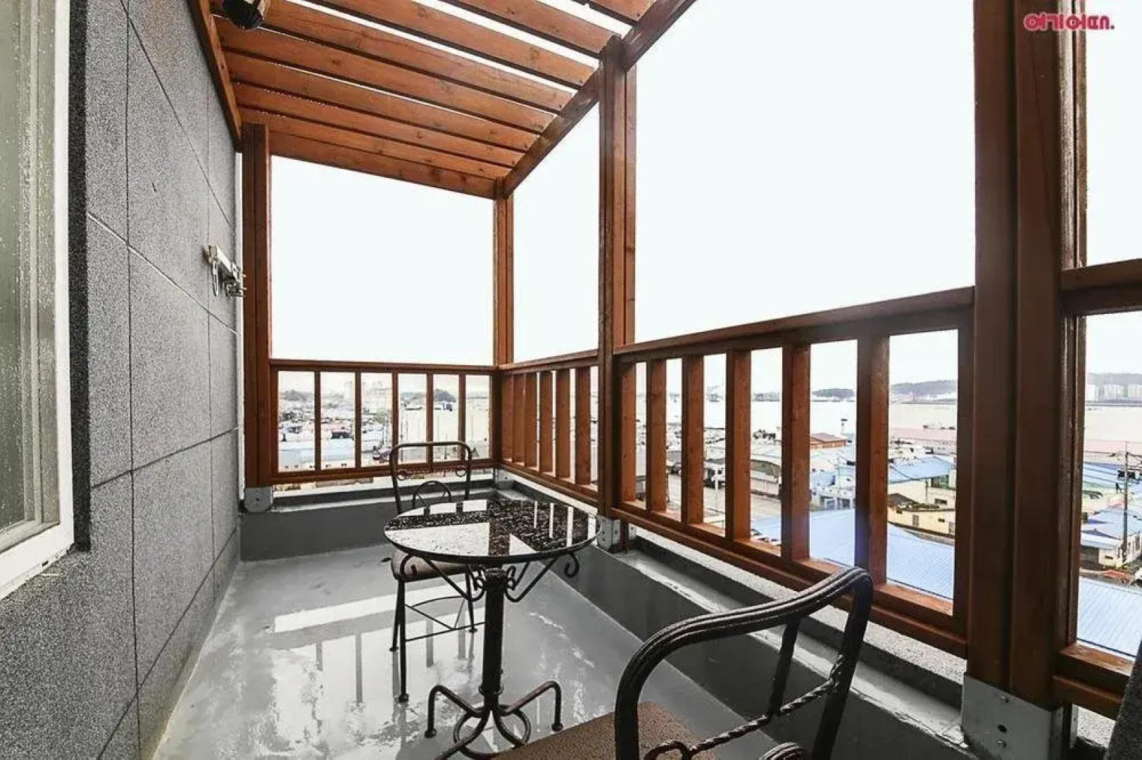 Seocheon Hotel Kamon