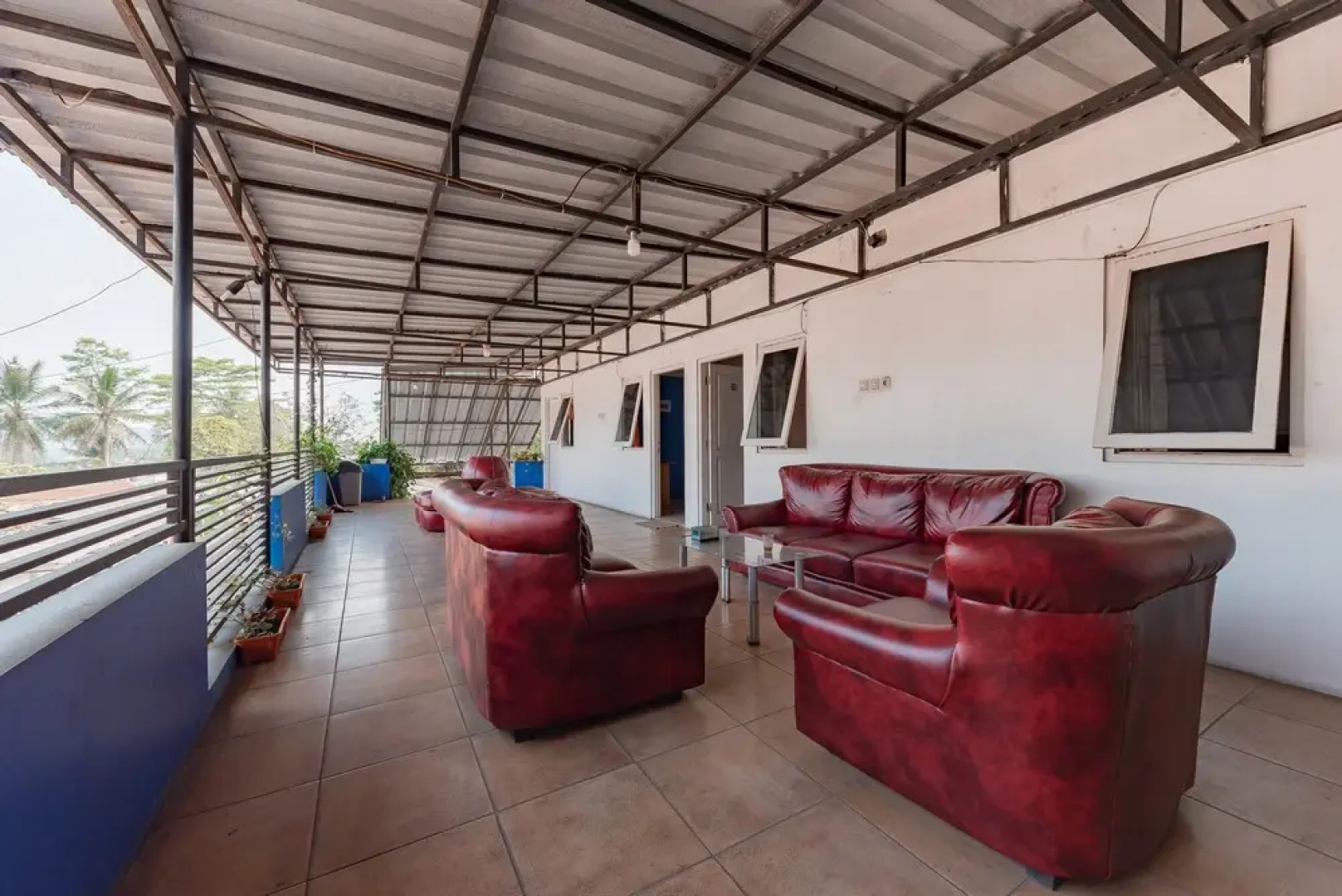 RedDoorz Syariah @ Cibadak Sukabumi