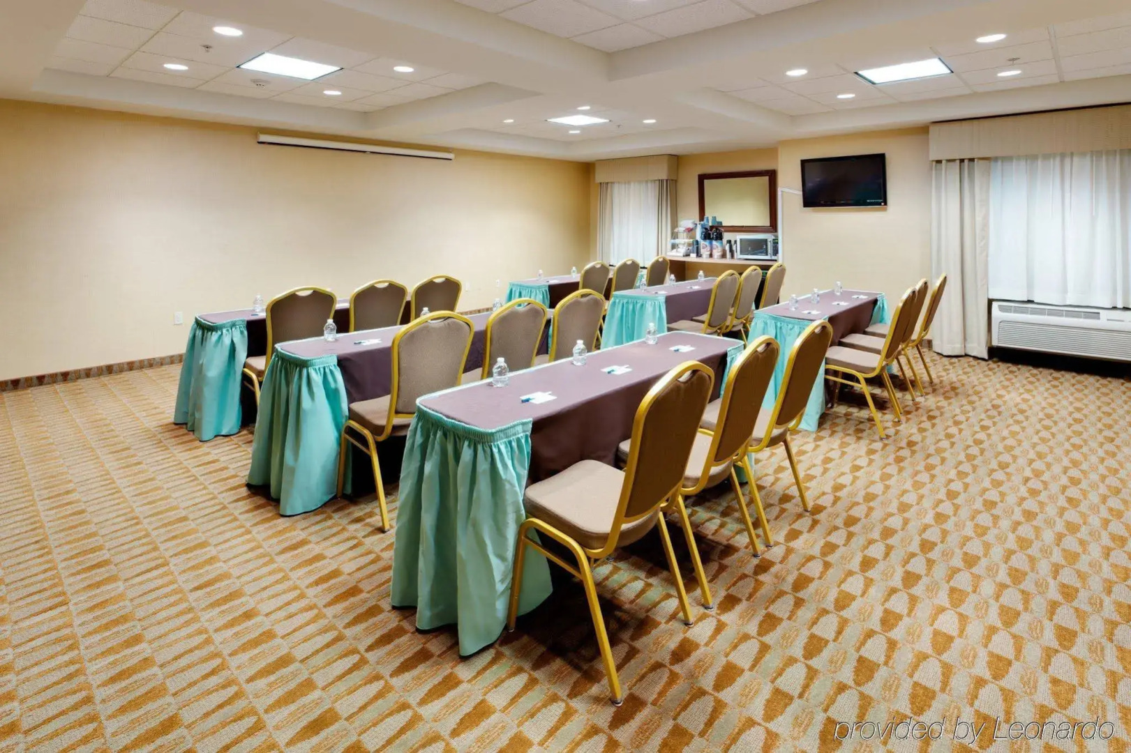 Holiday Inn Express Haskell - Wayne Area by IHG