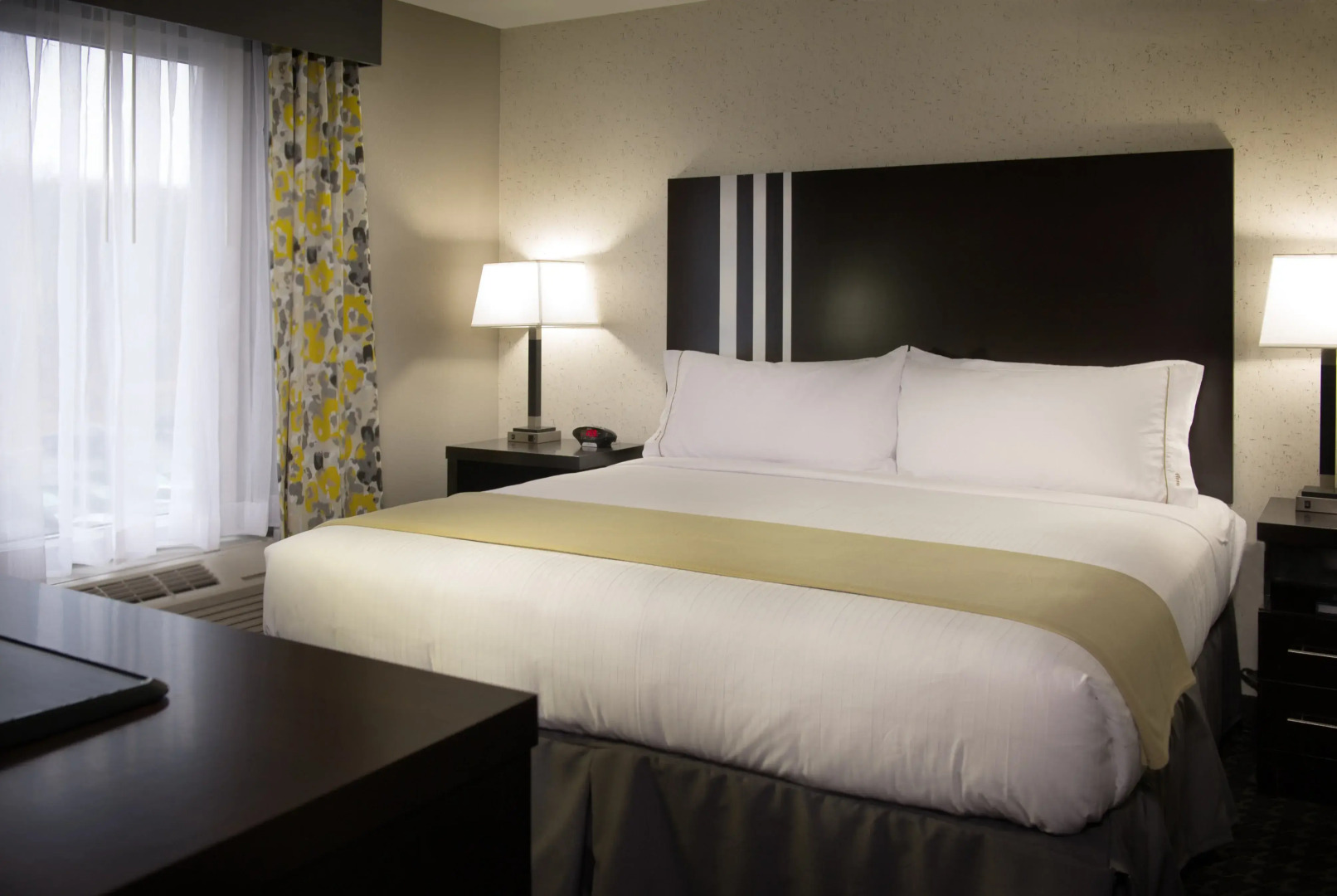 Holiday Inn Express & Suites Madison Central, An Ihg Hotel