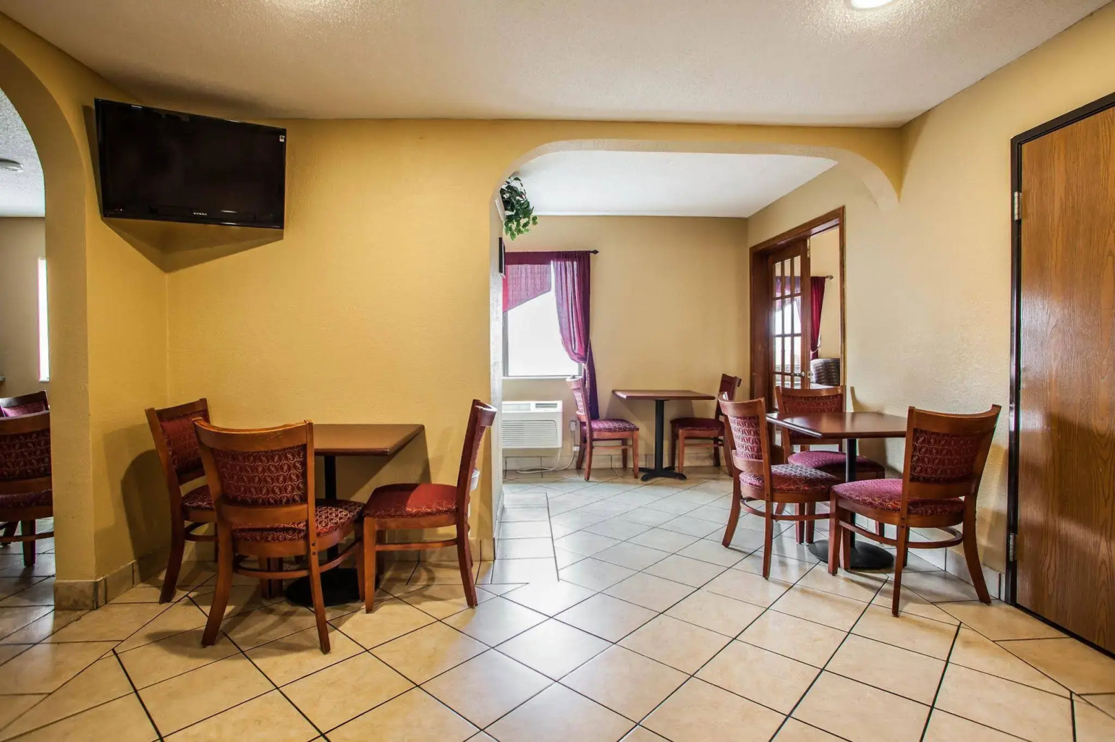 Quality Inn O'Fallon IL - St. Louis