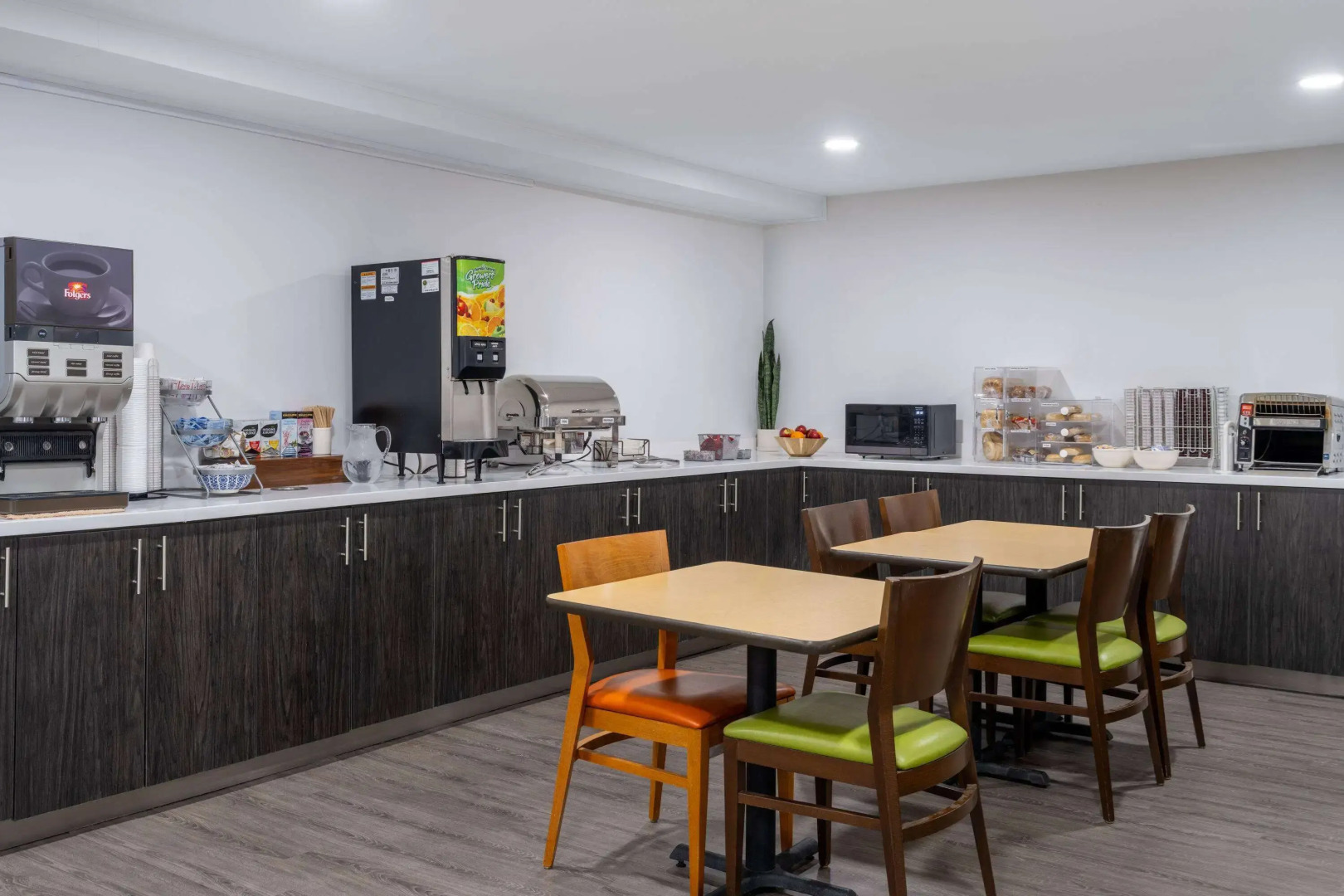 Travelodge Suites by Wyndham Saint John