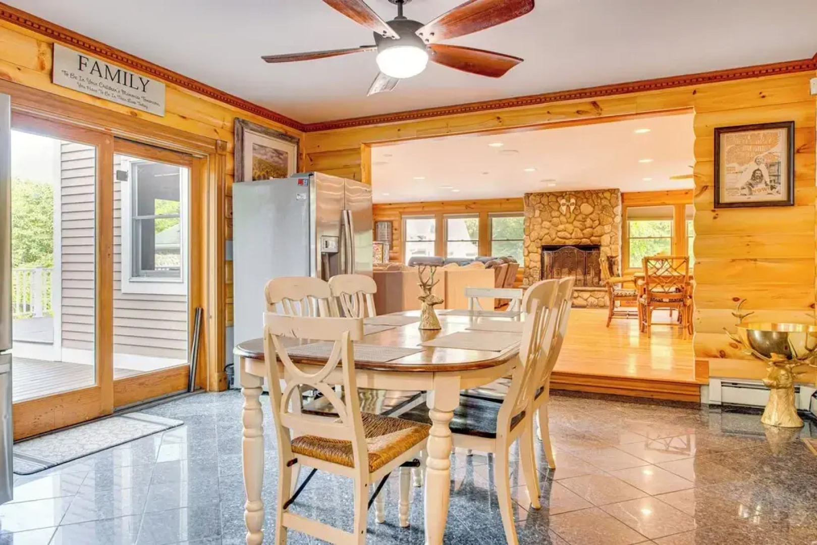 Deck For Entertaining: Belmont Group Getaway