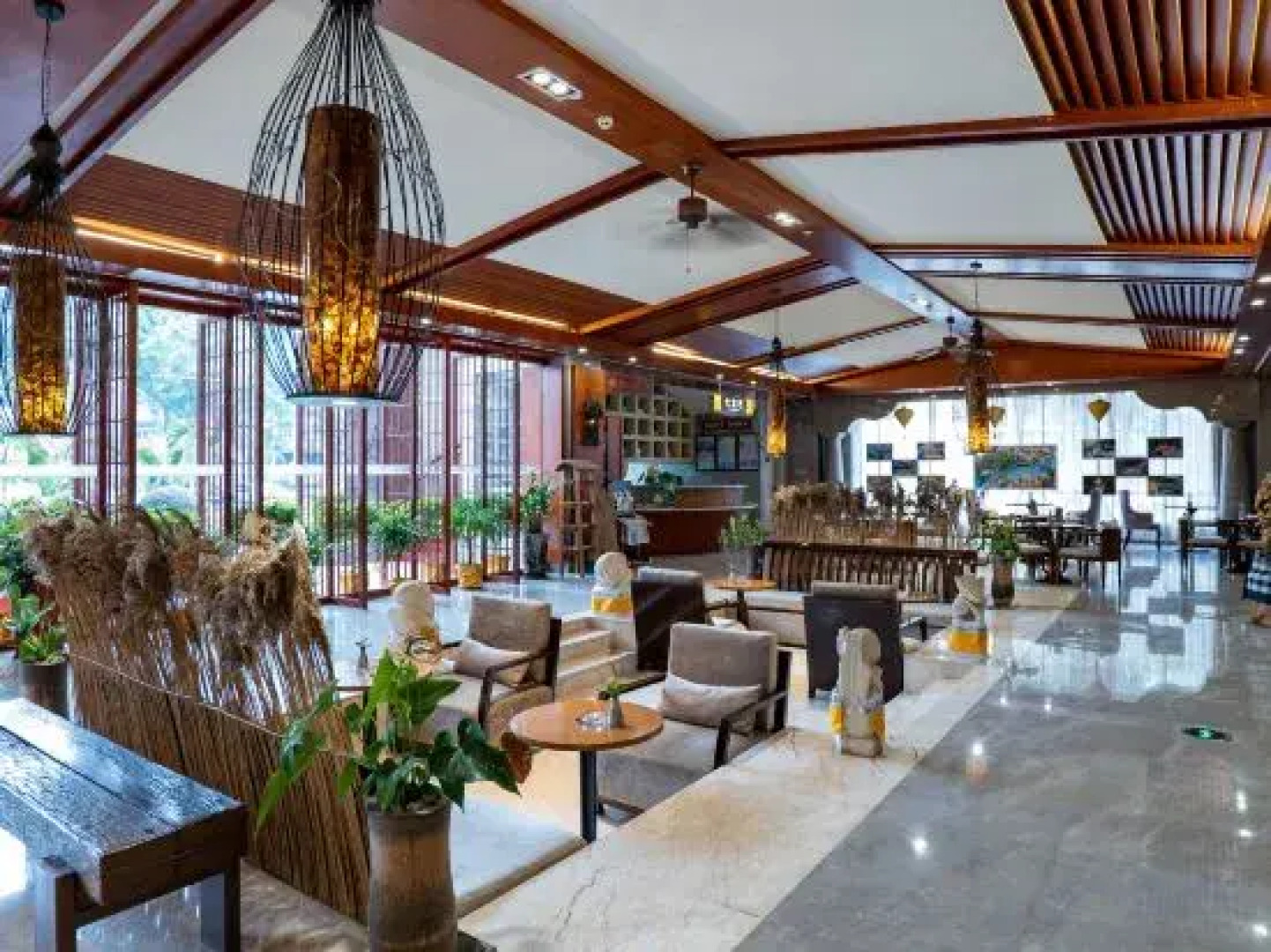 Jin Debao Kaiyue International Hot Spring Resort Hotel