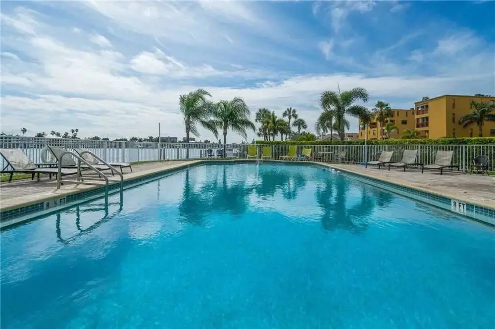 308 - Palms of Treasure Island