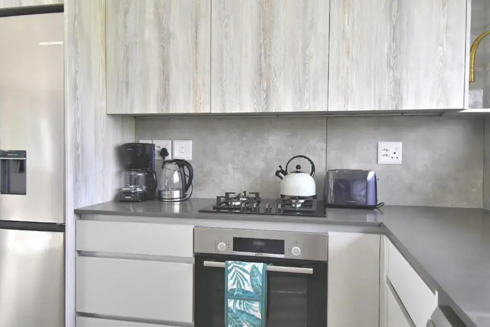 82 Steps to the Beach