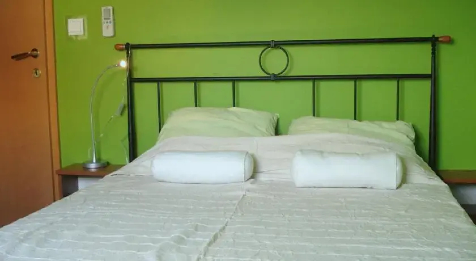 Green House Apartment