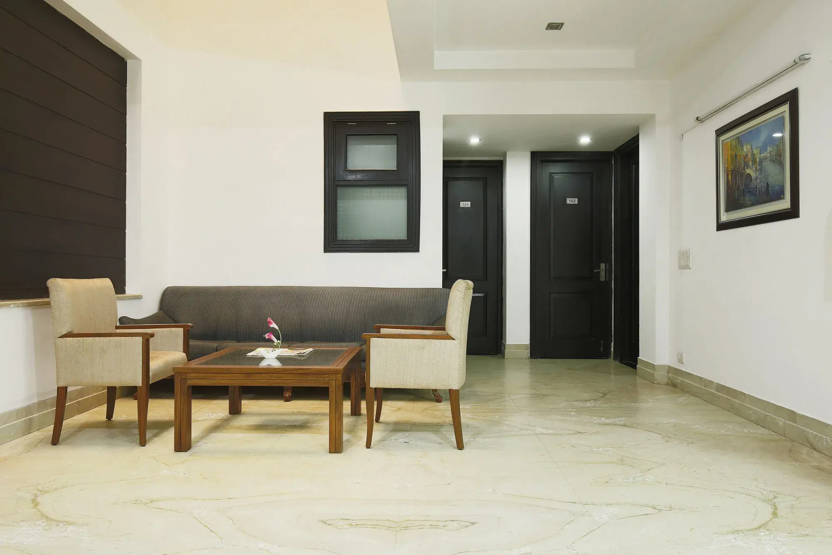 FabHotel Exotica Noida Expressway