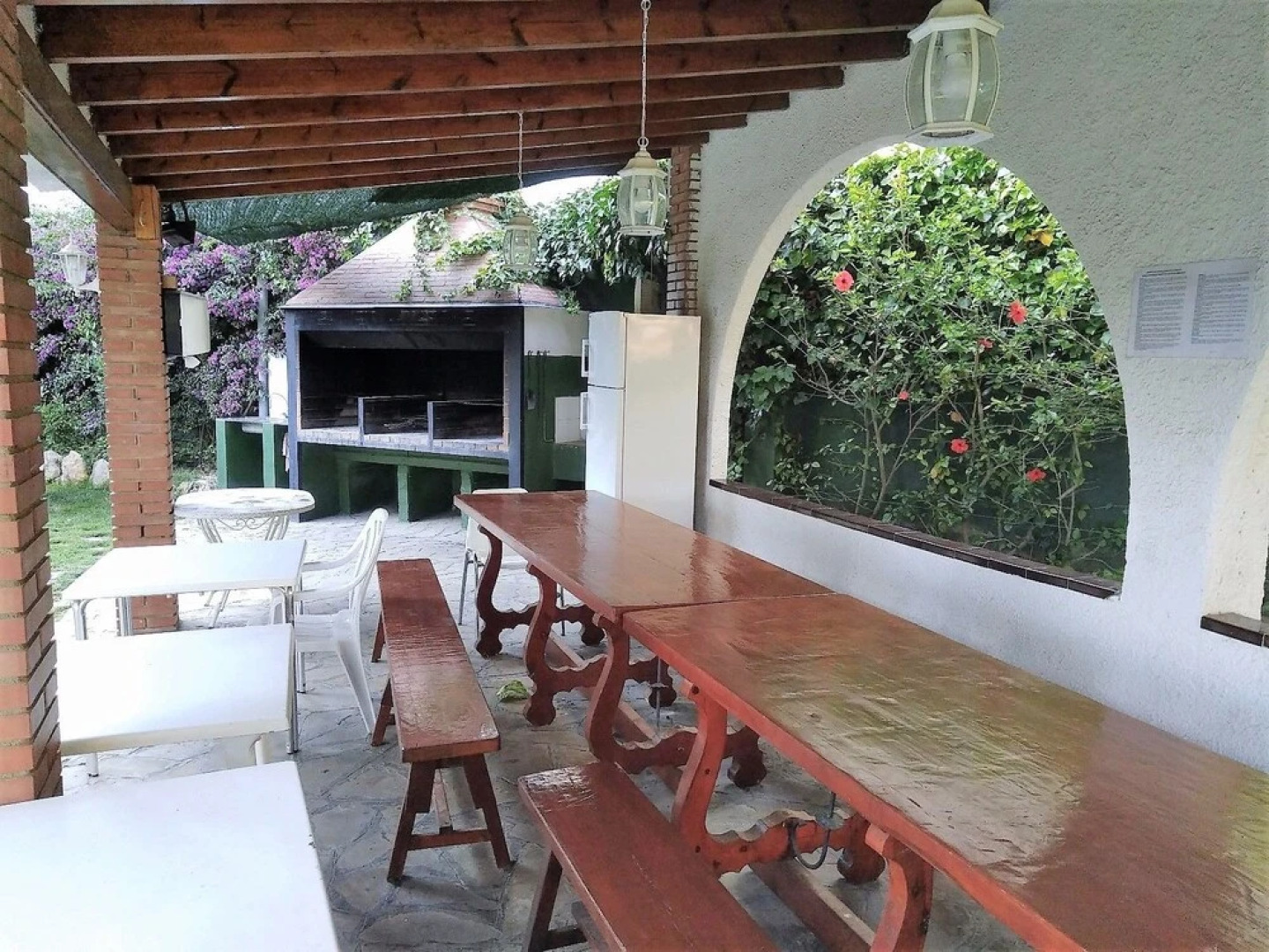 Suitur Apartment With Pool And Tennis Court