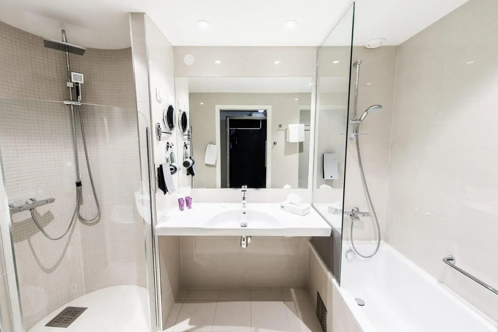 Home Hotel Grand Olav