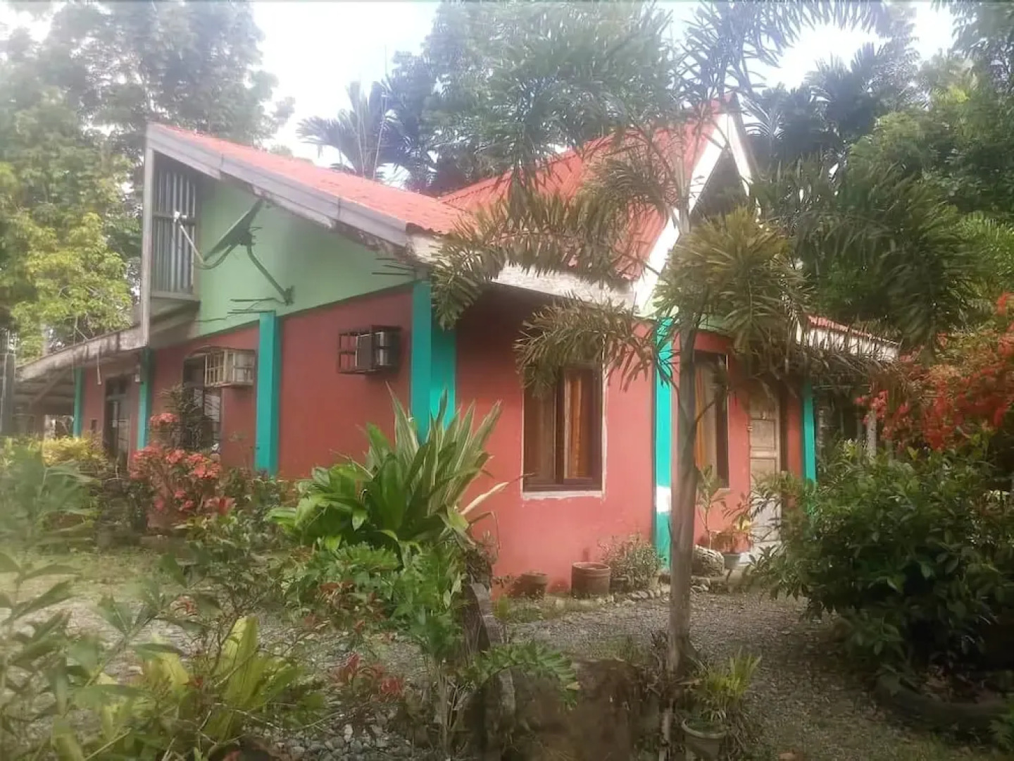 Clemente's Garden & Resort