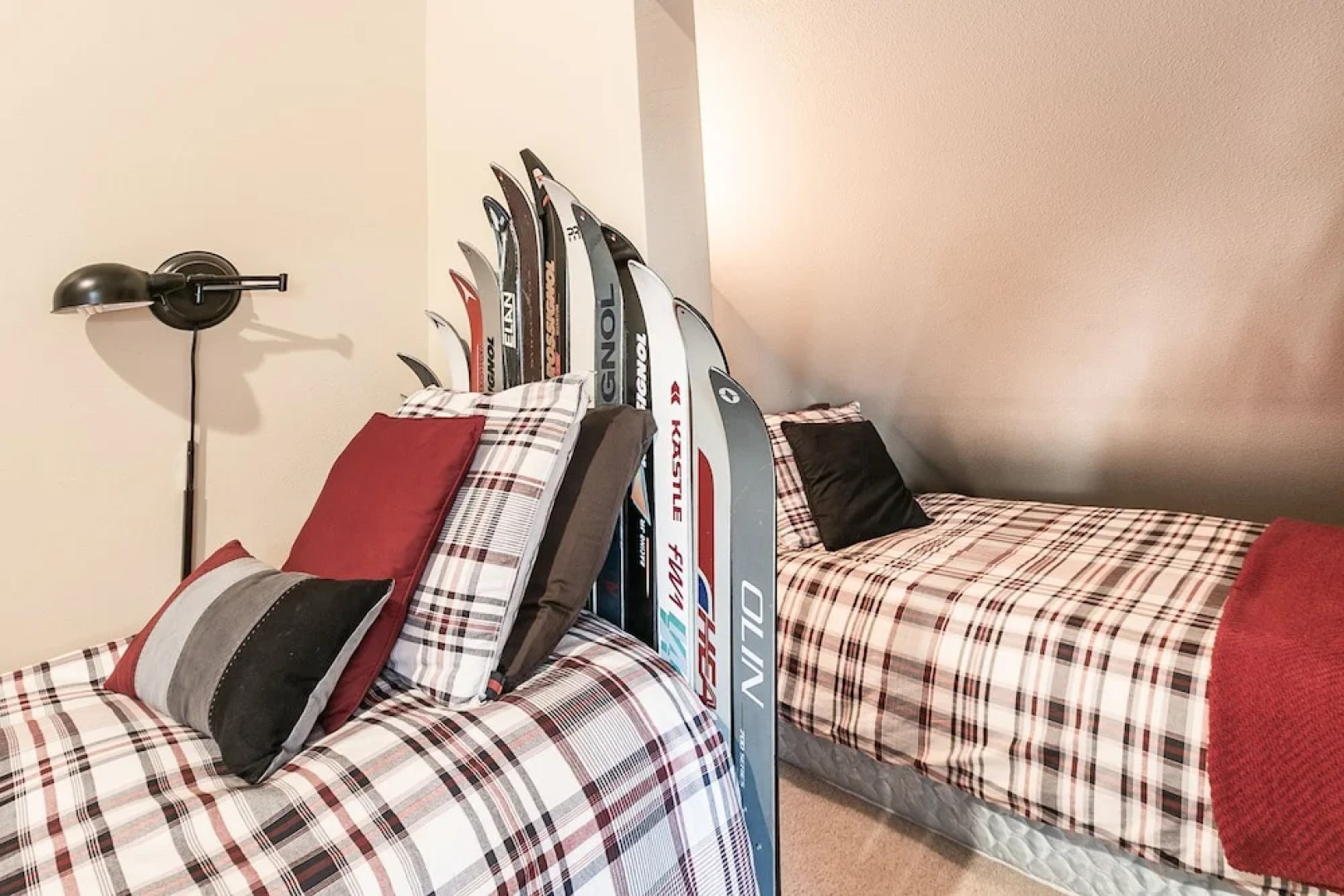 Meadow Wood Lodge in Shugart Flats