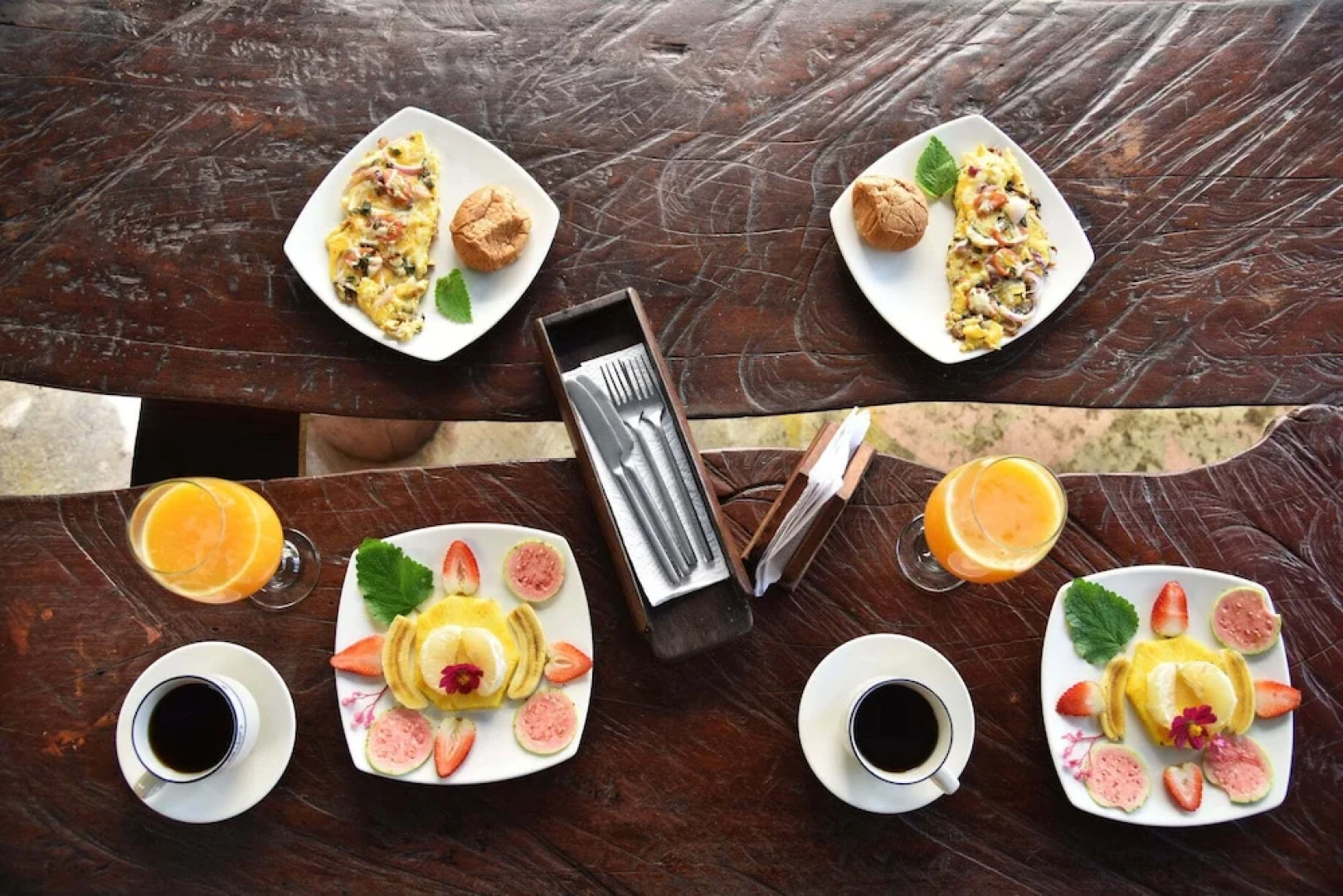 Tropical Biohostel by Rotamundos