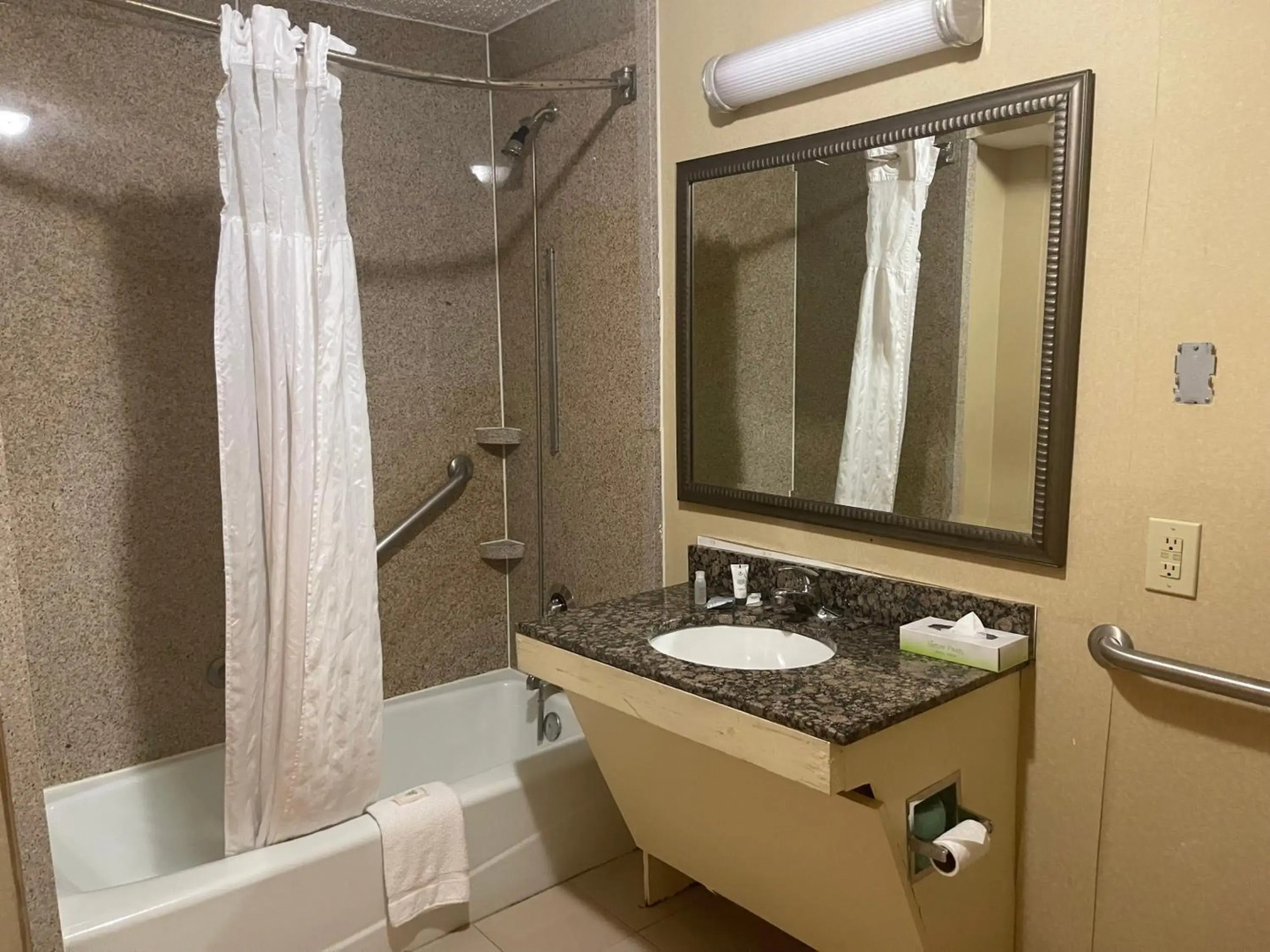 Budgetel Inn & Suites Atlanta