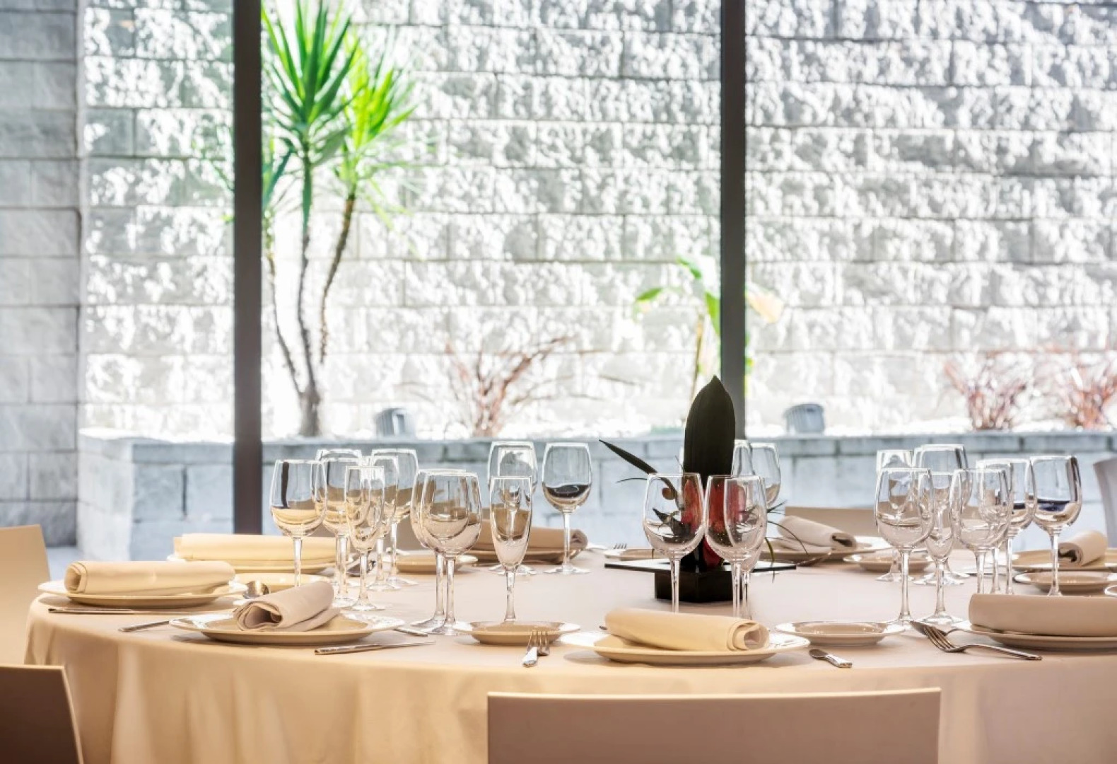 Отель ILUNION Barcelona