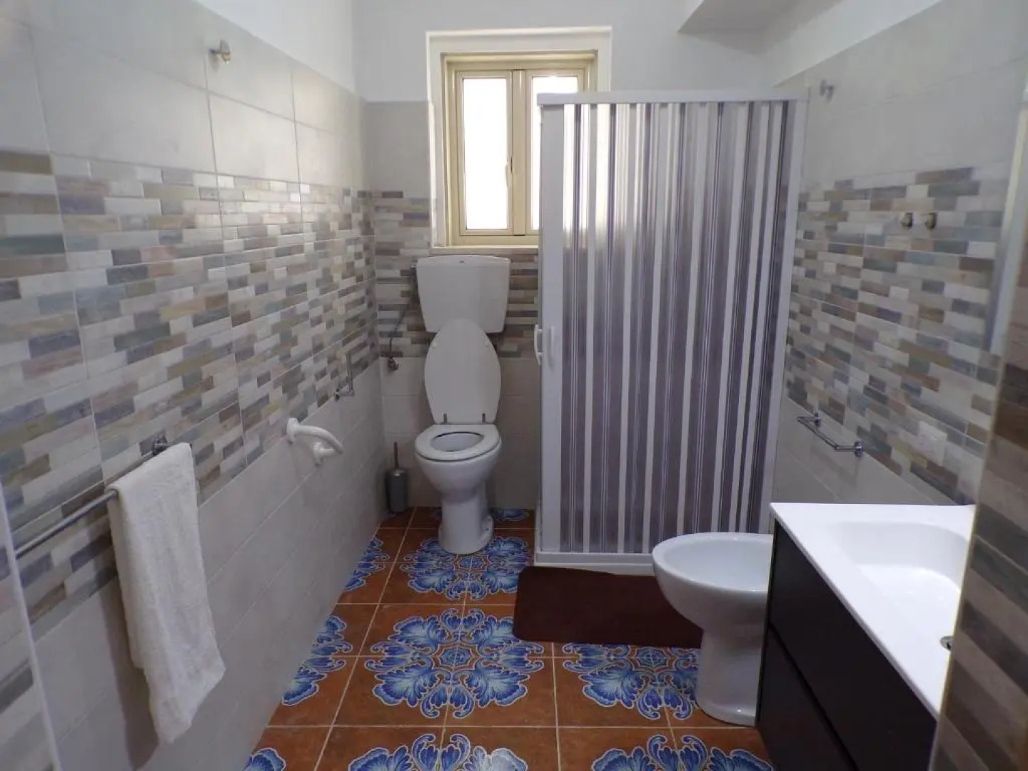 NUOVA AURORA Rent Rooms