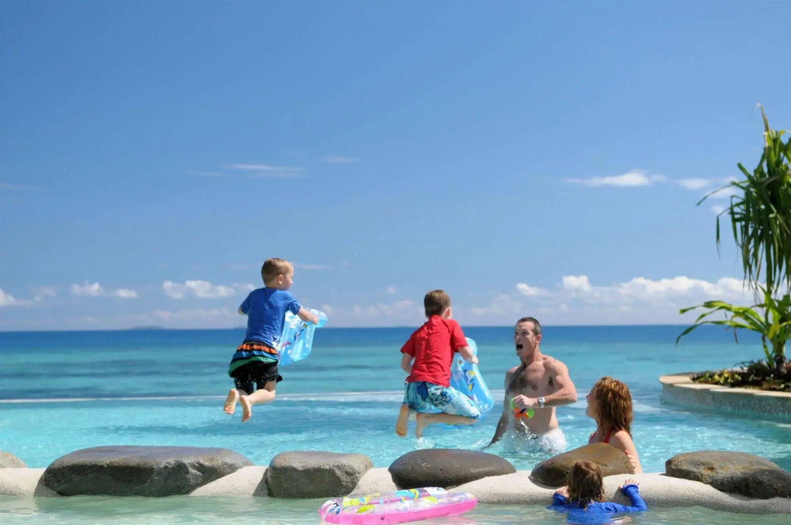 Nakelo Treasure Island Resort & Spa