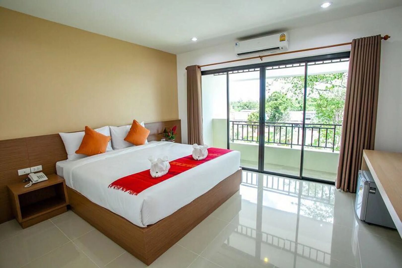Wanarom Residence Hotel