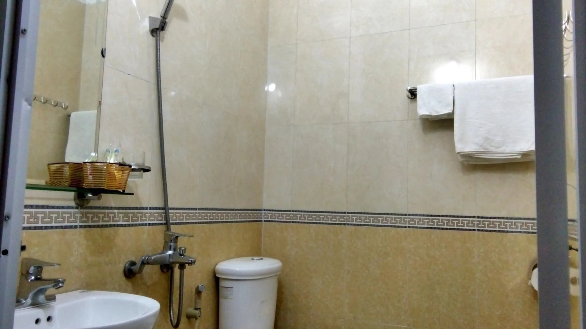 Family Transit Hotel