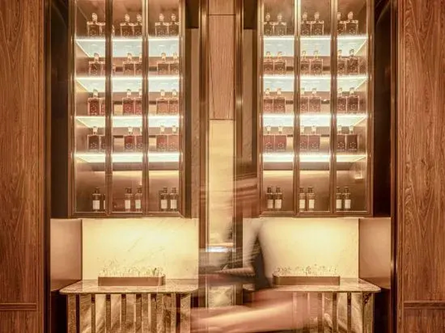 Crystal Orange Shanghai Jinling East Road The Bund