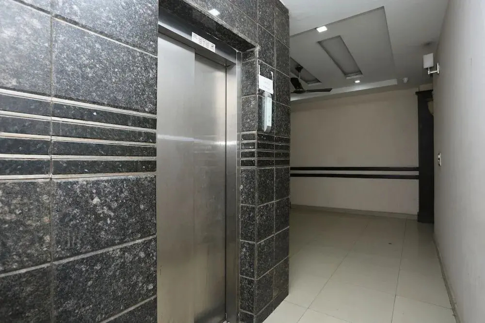 Hotel Galaxy by OYO Rooms