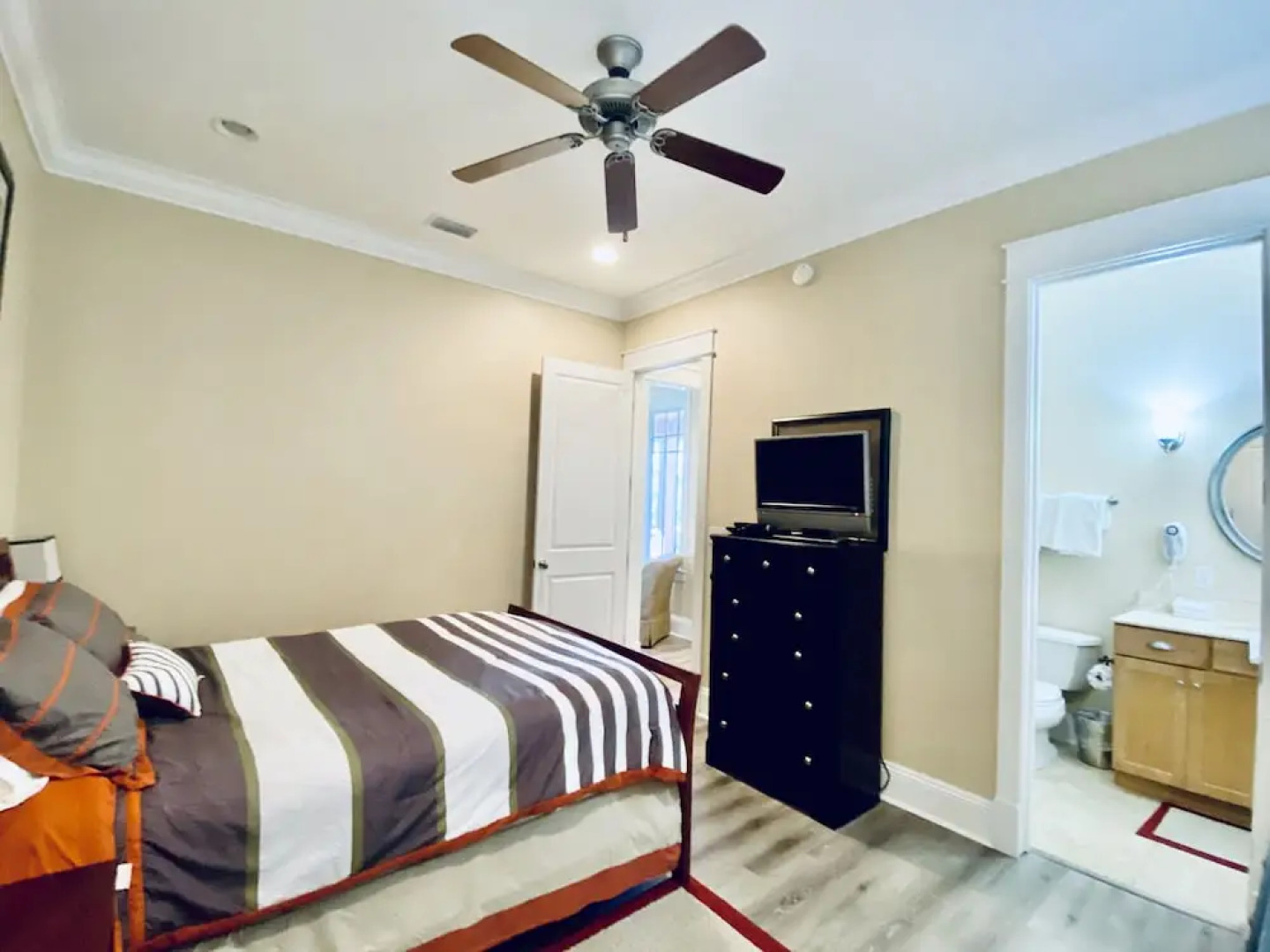 Beach Club Cottage 20 by ALBVR