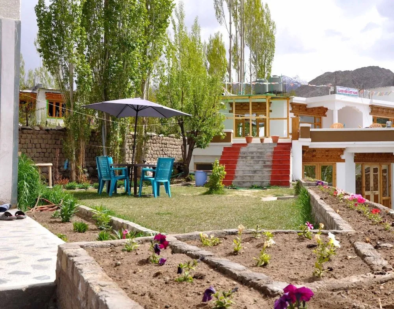 Glacier View Guest House