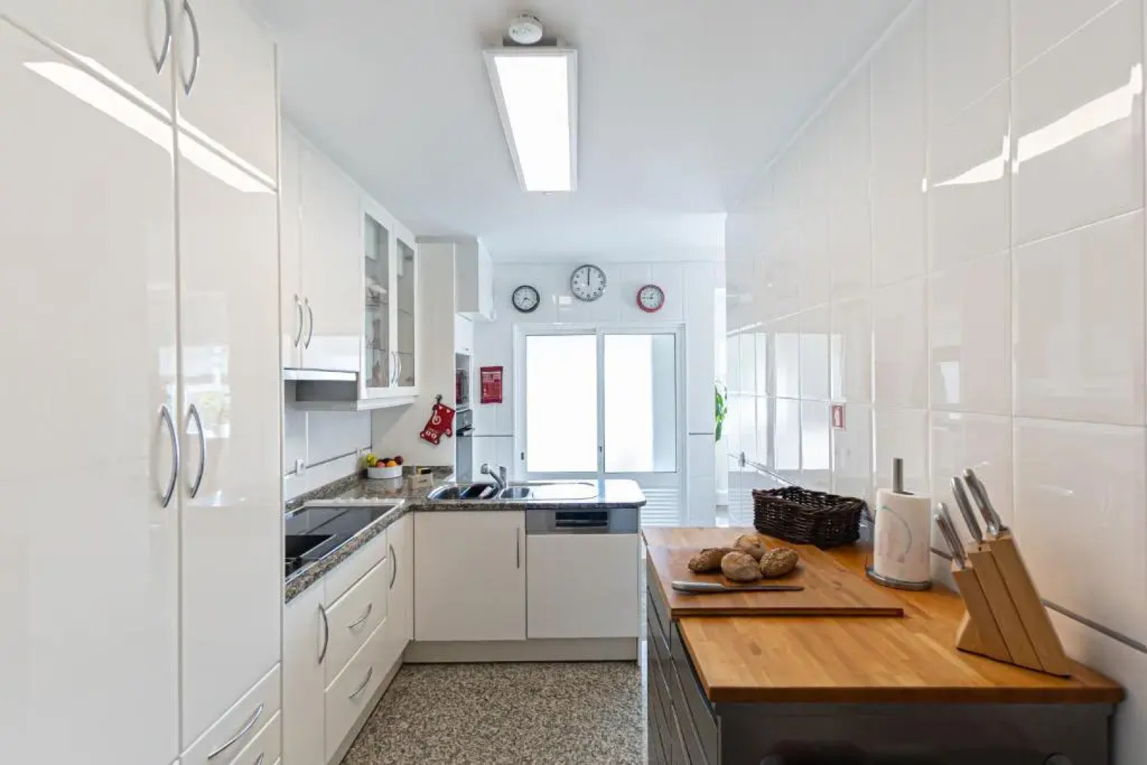 Exclusive Luxury4you – Beachfront Boutique Penthouse Apt!