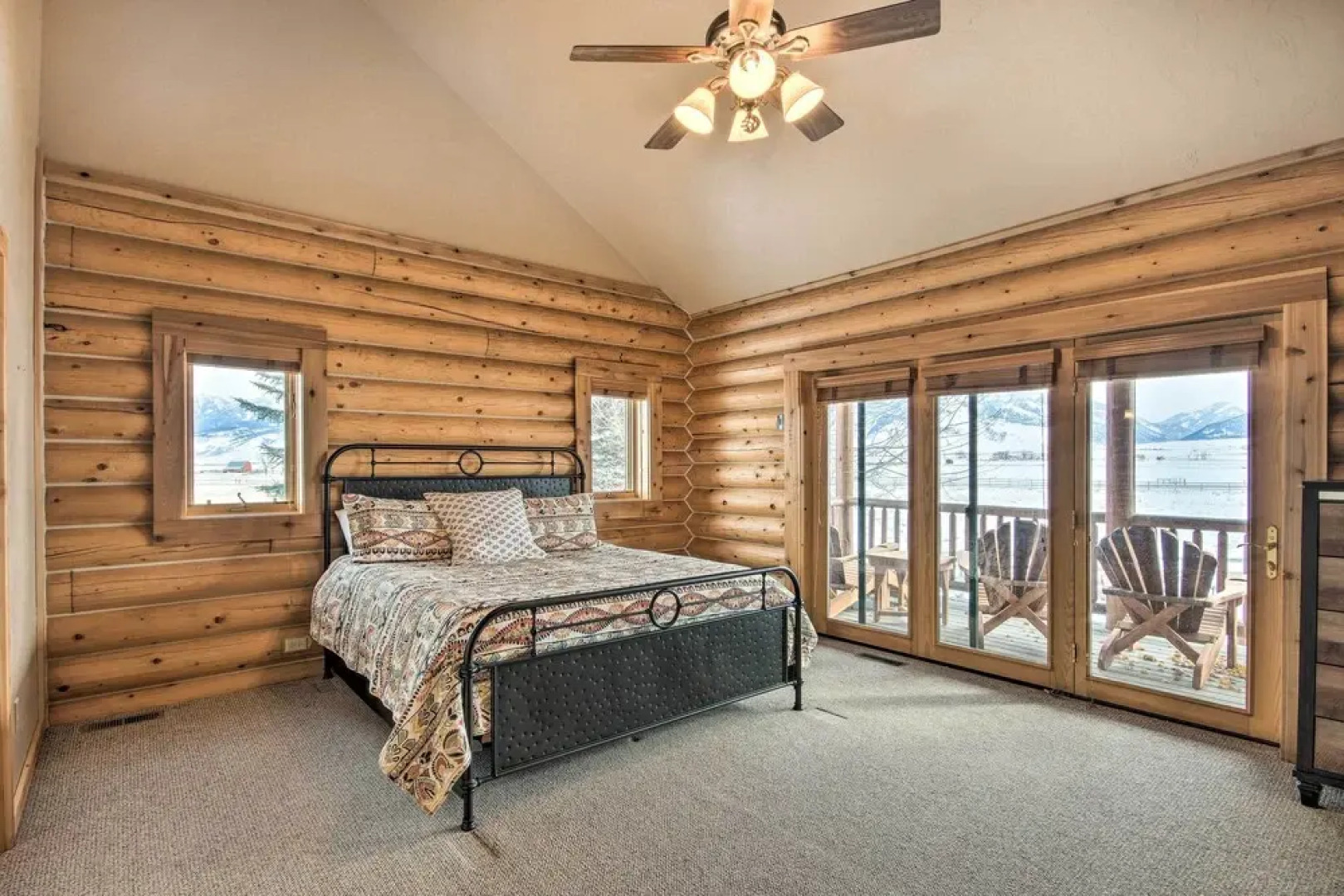Rustic Livingston Home w/ Deck + Mtn Views!