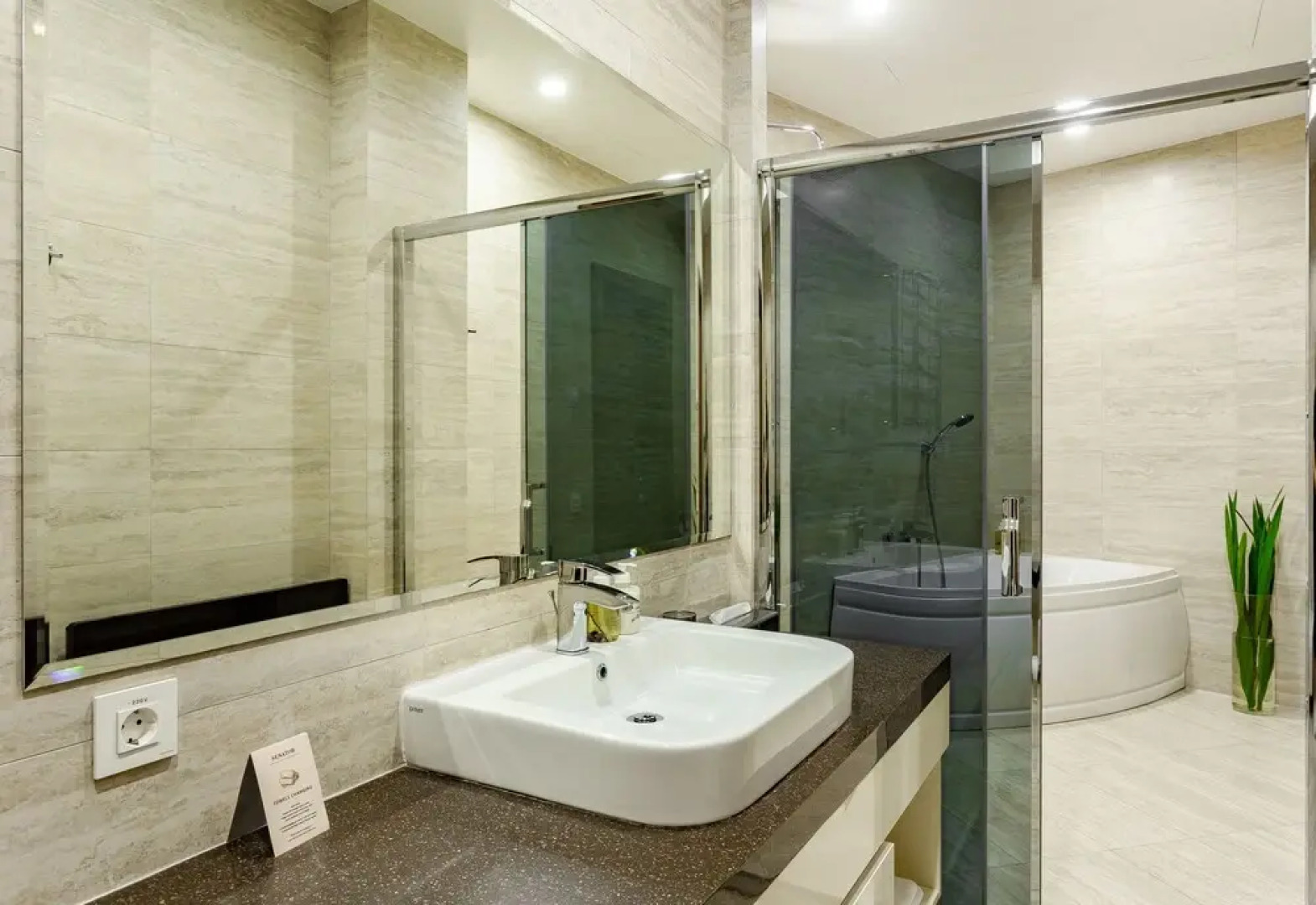 Отель Senator Maidan