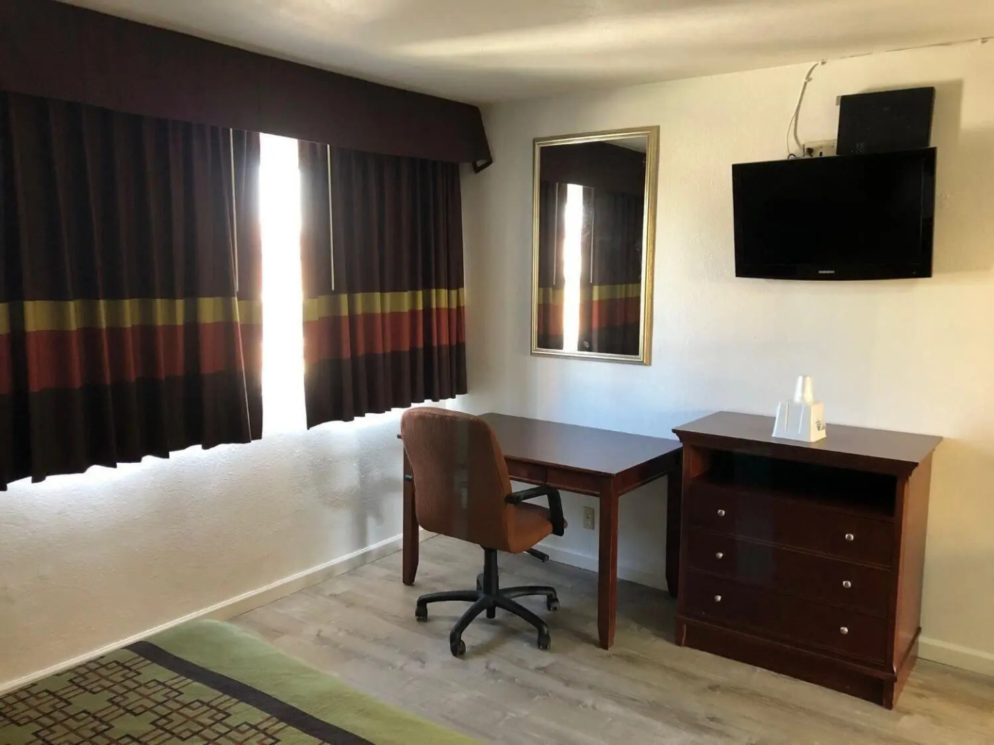 Americas Best Value Inn Visalia