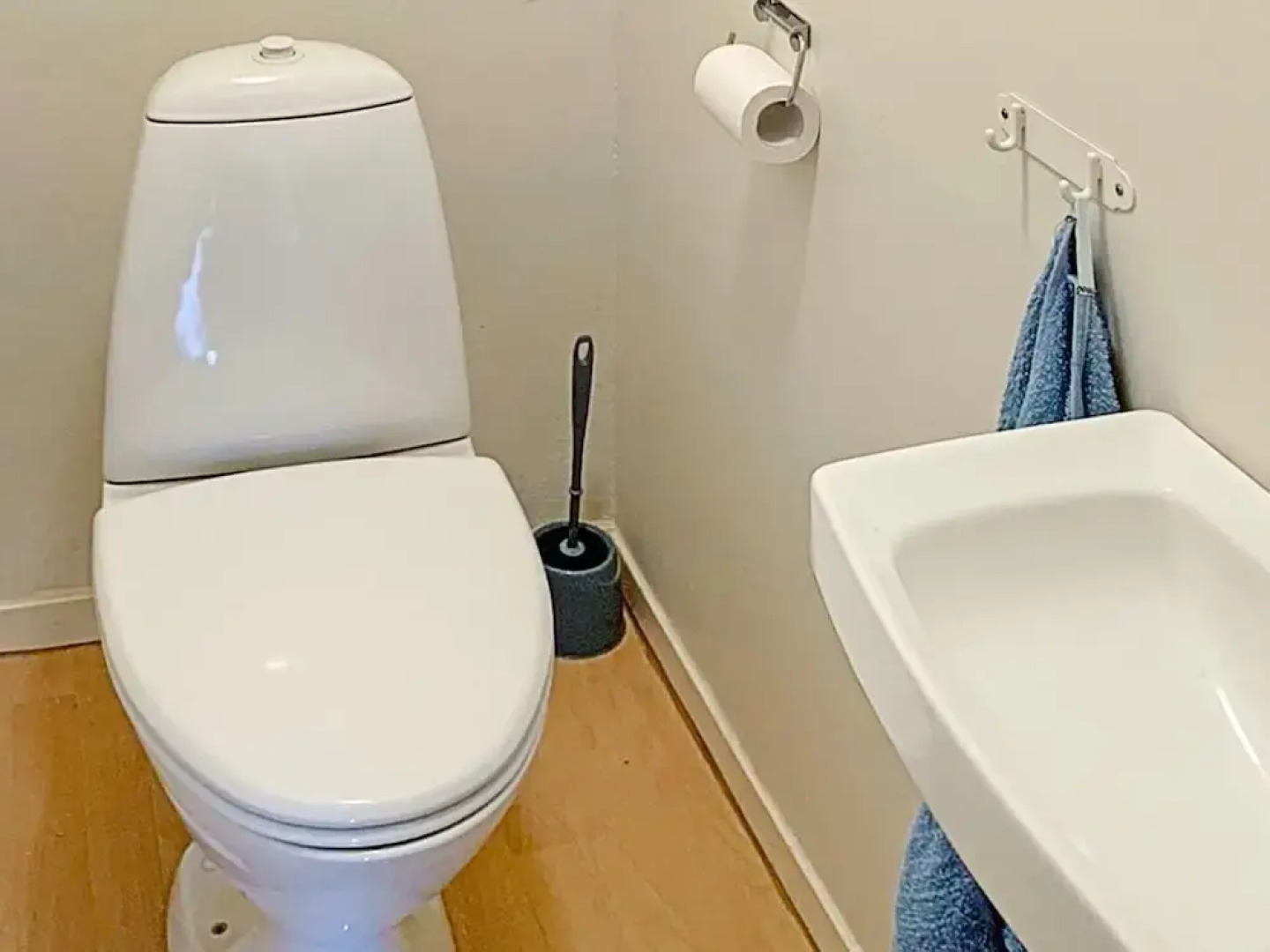 8 Person Holiday Home in Sandsøy