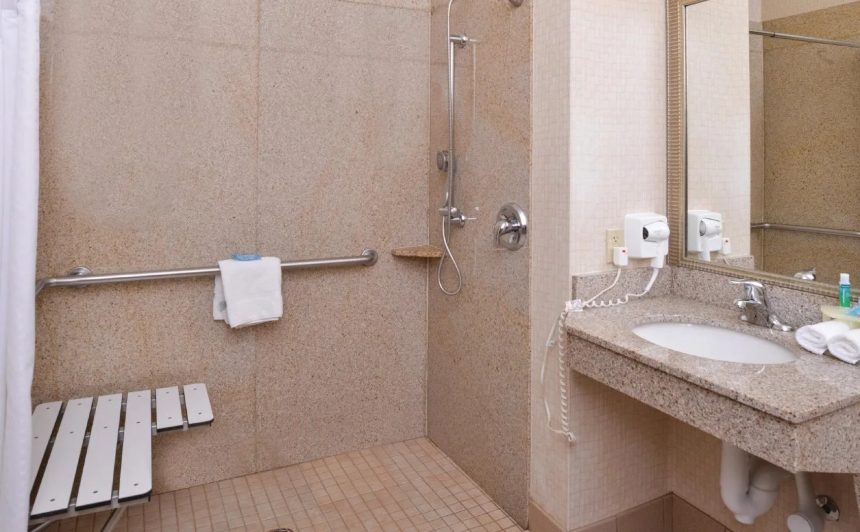 Holiday Inn Express & Suites White Haven - Poconos by IHG