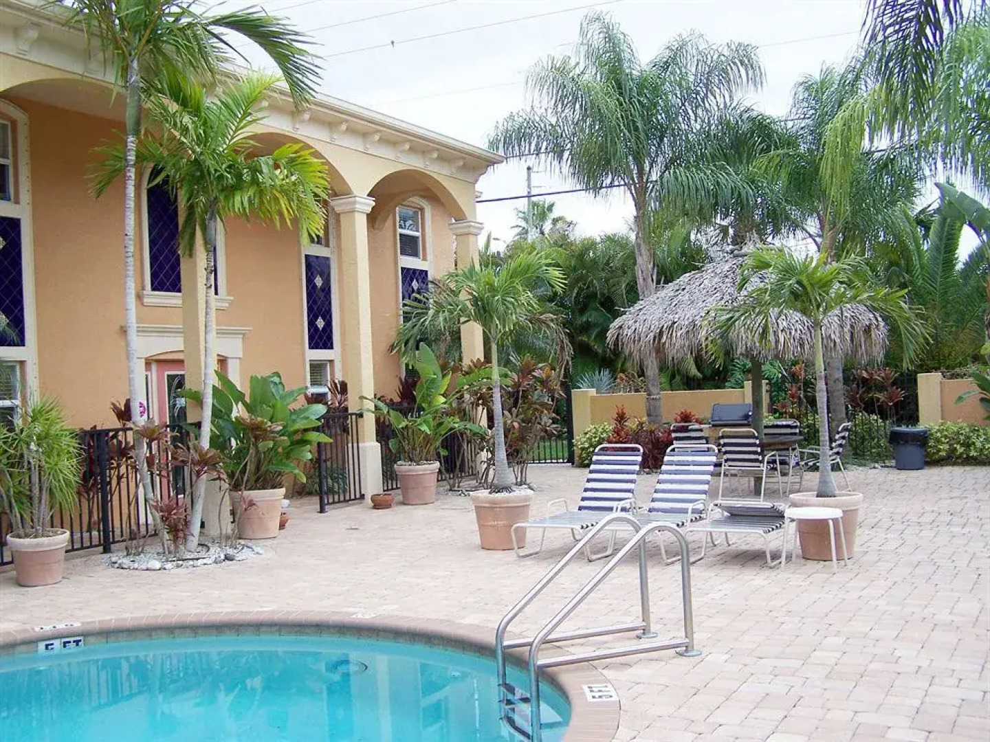 Coconut Villas of Dunedin