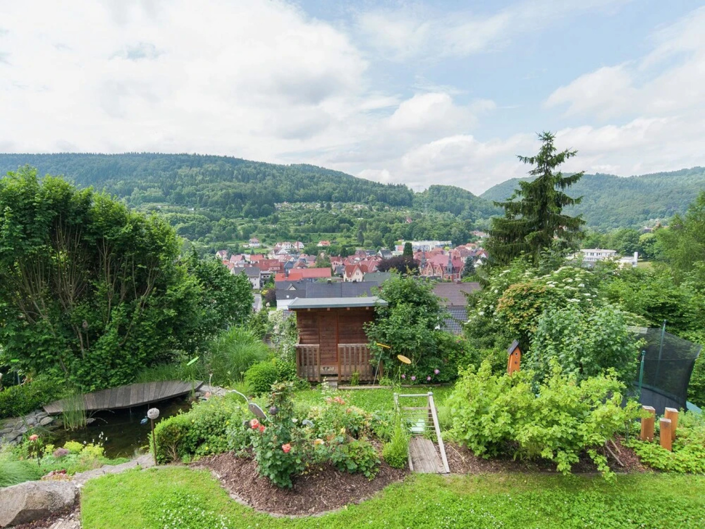 Modern Apartment in Zella-Mehlis with Private lawn