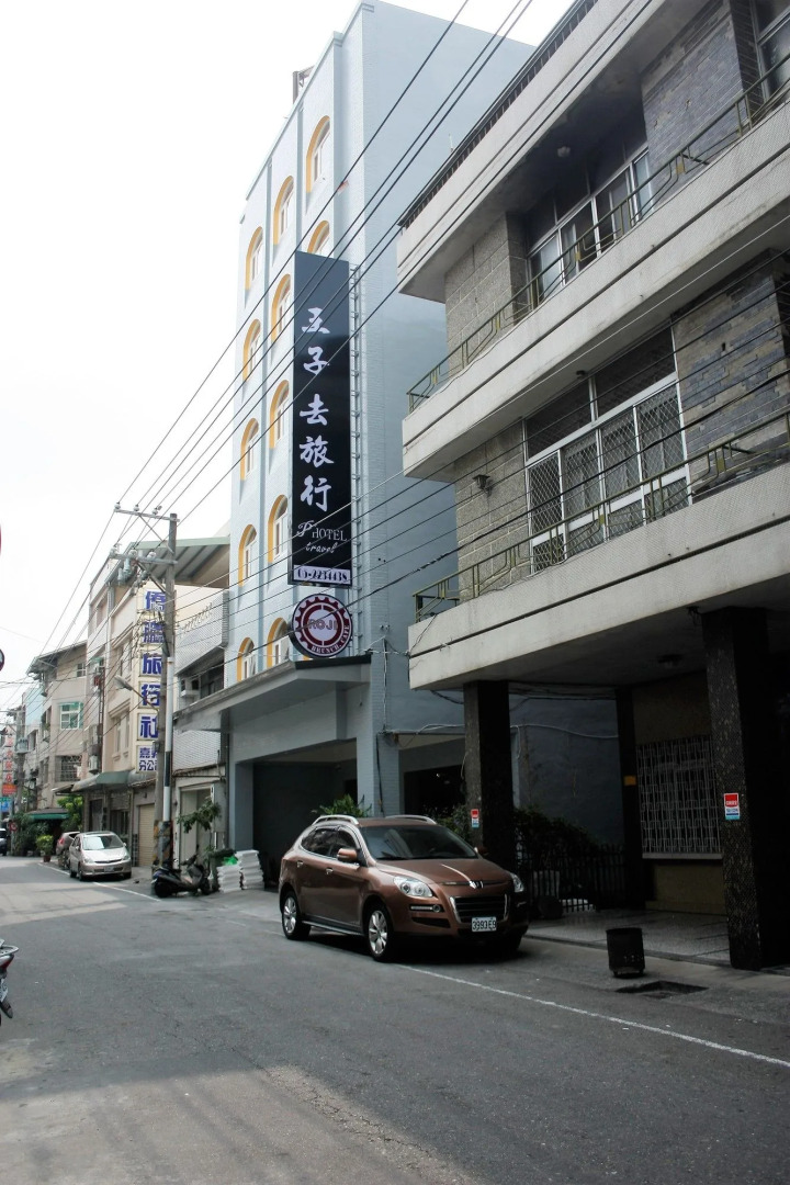 Prince To Travel Hotel