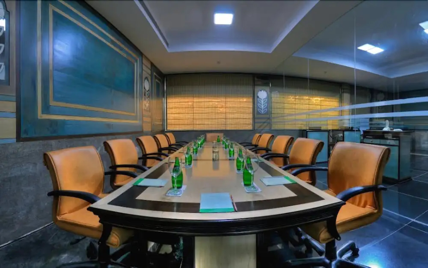 Orient Taj Hotel &Resort