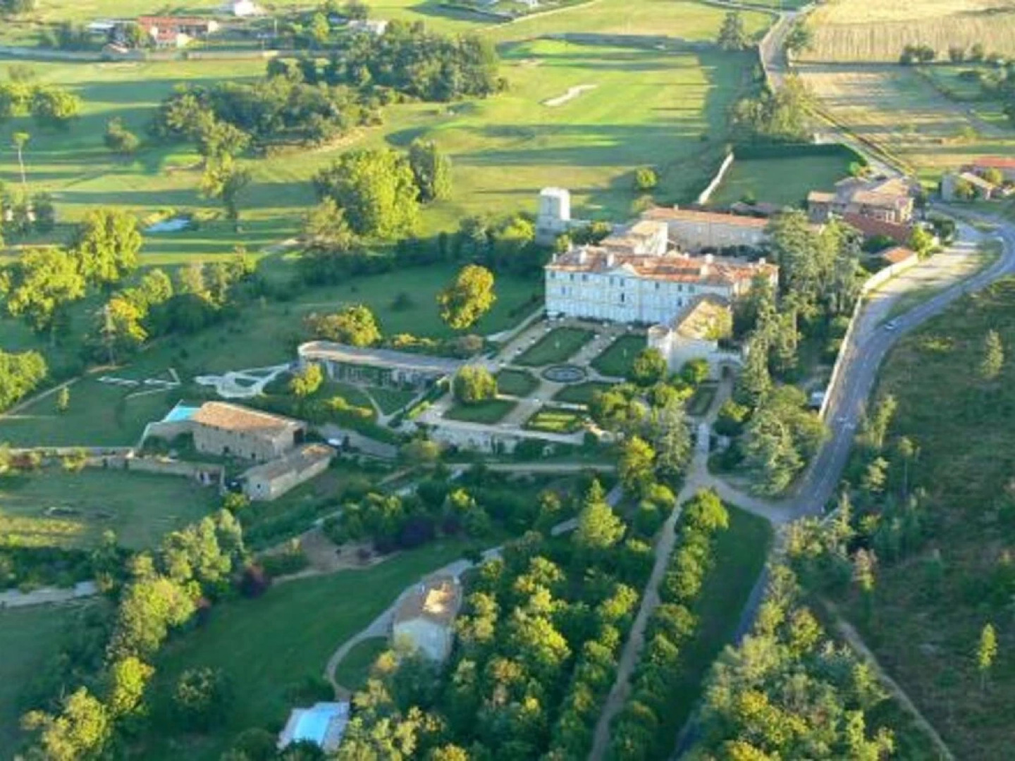 Deluxe Apartment in Saint-clair With Swimming Pool