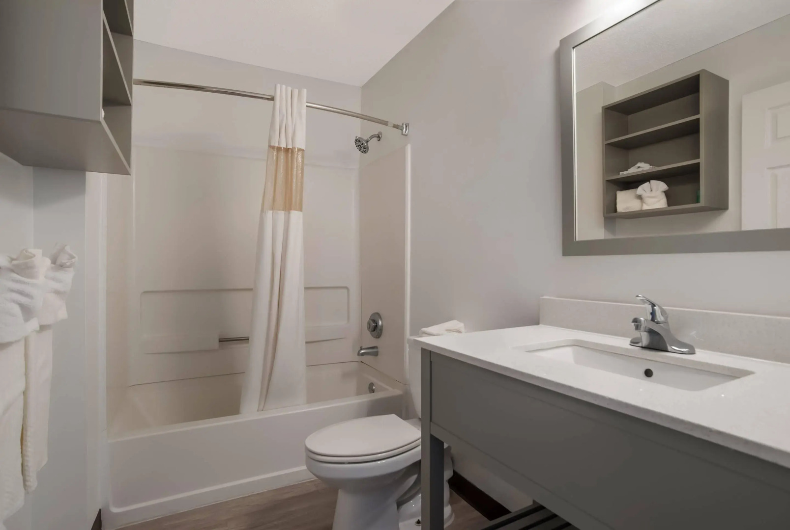 Suburban Studios Biloxi North Area