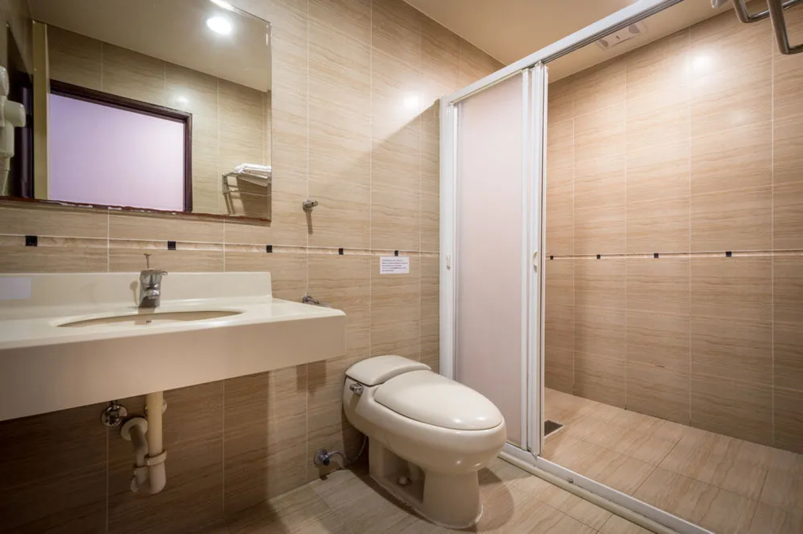 CRYSTAL RESORT - Continental Club