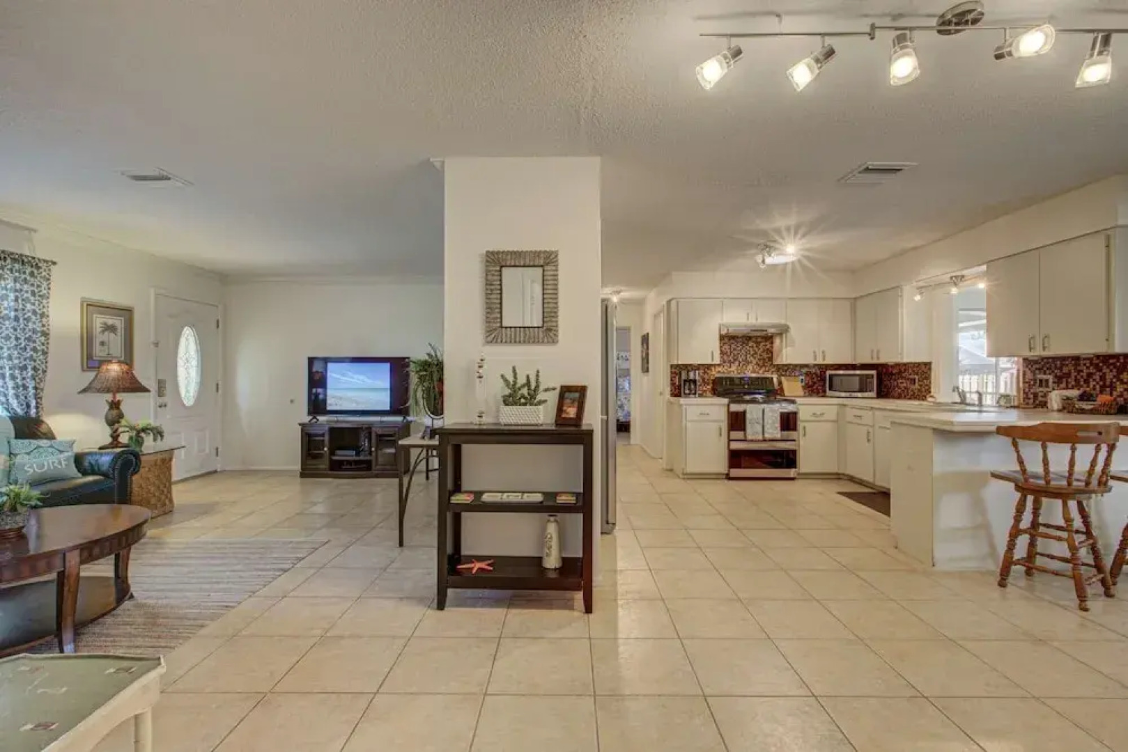 Peaceful Egret Pool Home in Venice