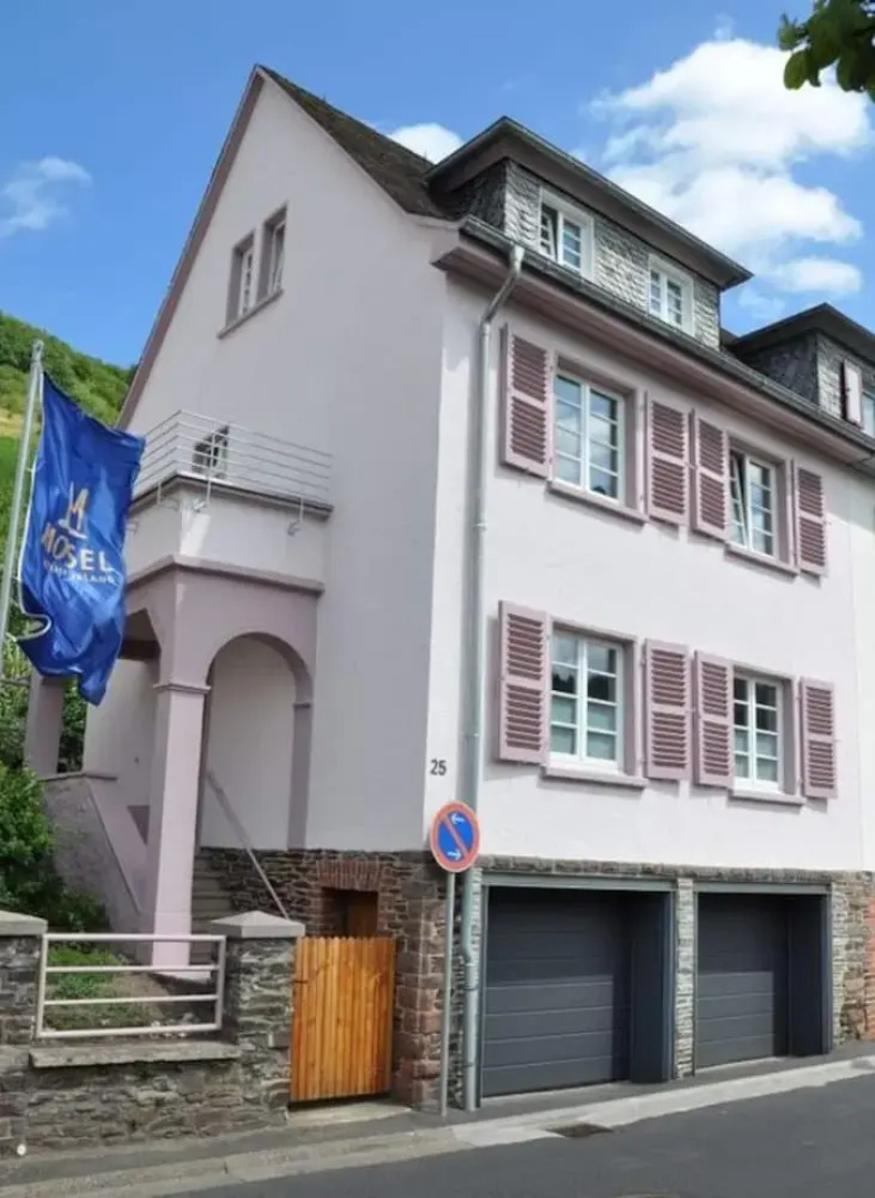 Haus Rosa Comfortable Holiday Residence