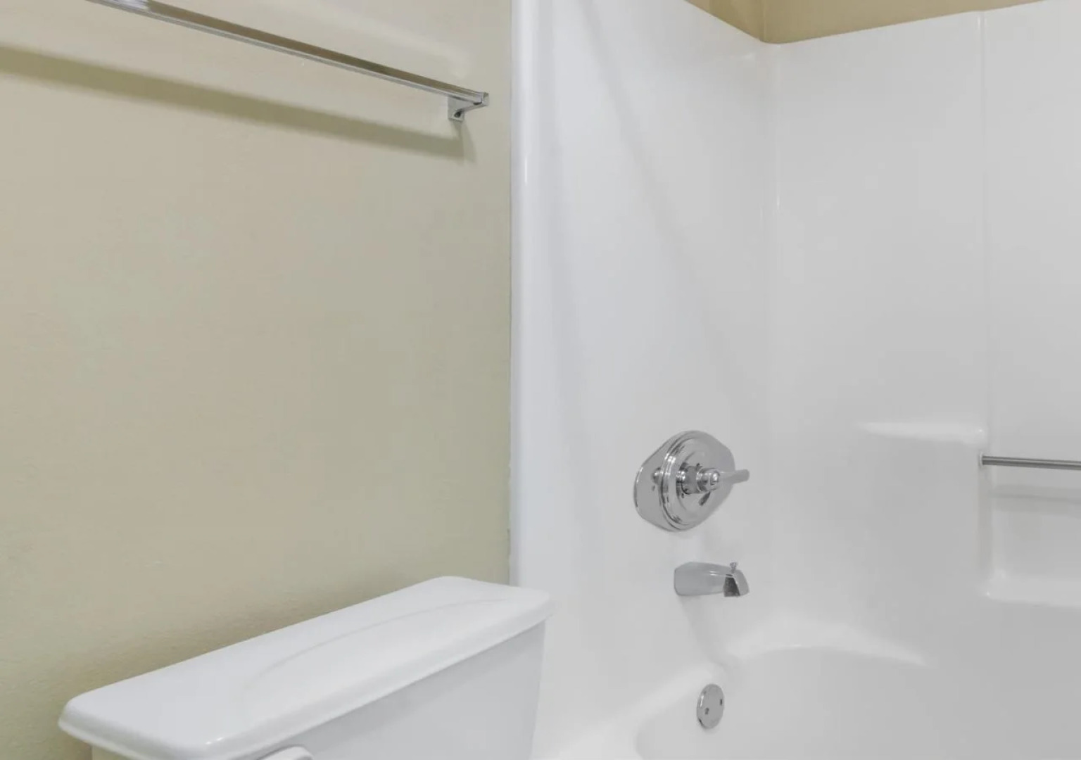 Hill Country Inn & Suites