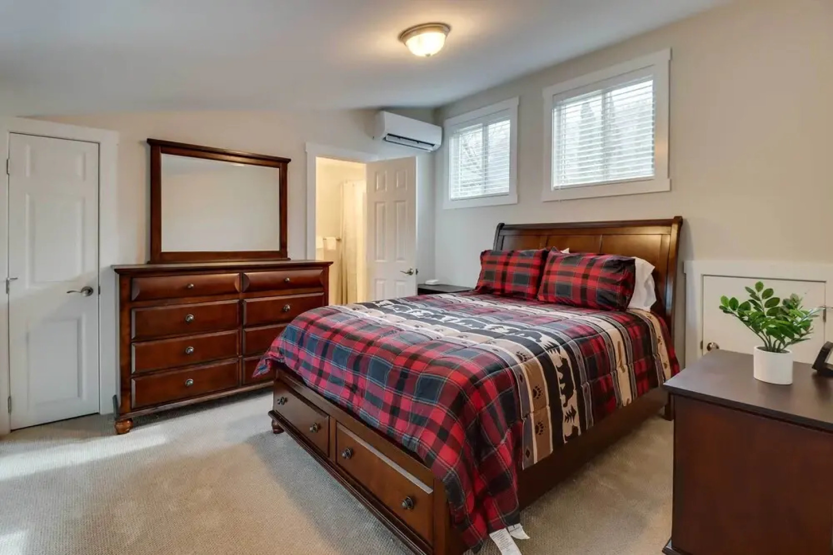 1 Mi to Camelback Resort: Tannersville Townhome