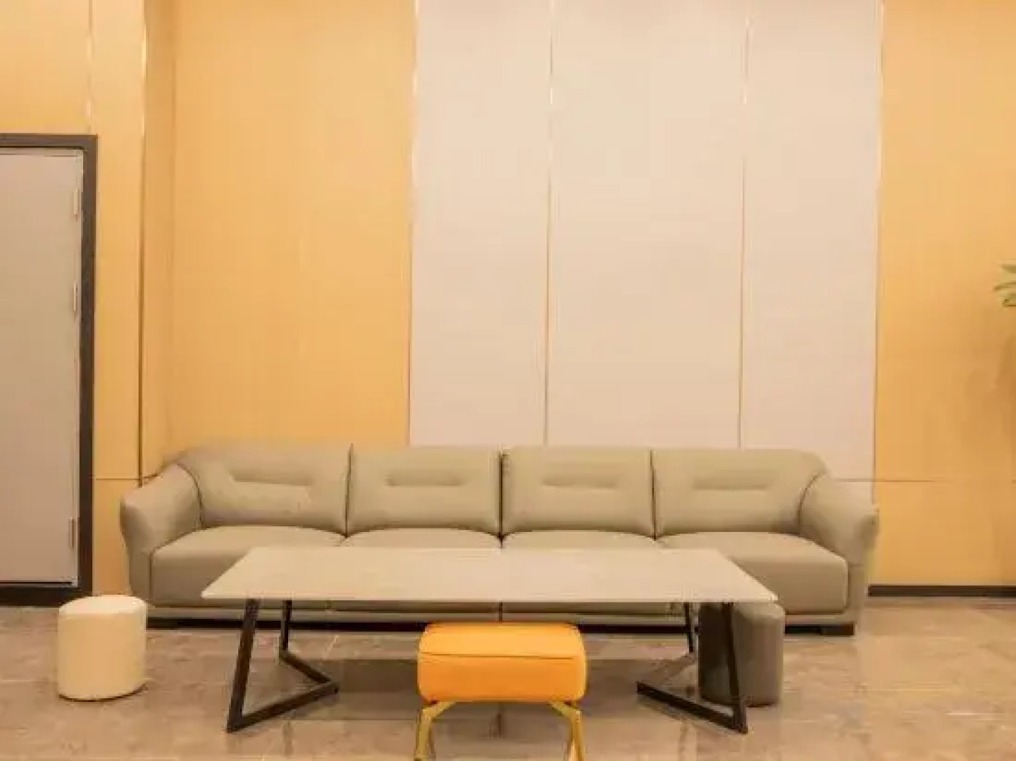 Junhai Business Hotel