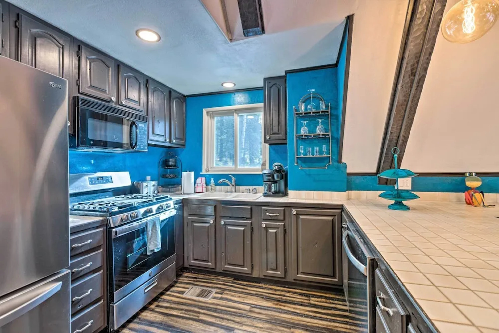 Family-friendly Red River Retreat w/ Deck!